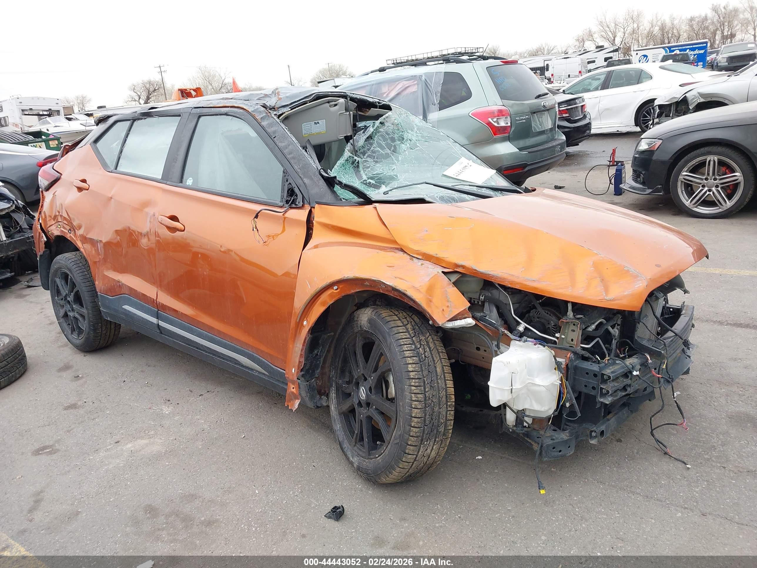 2021 Nissan Kicks SR, VIN 3N1CP5DV0ML507360 — Опрокидывание