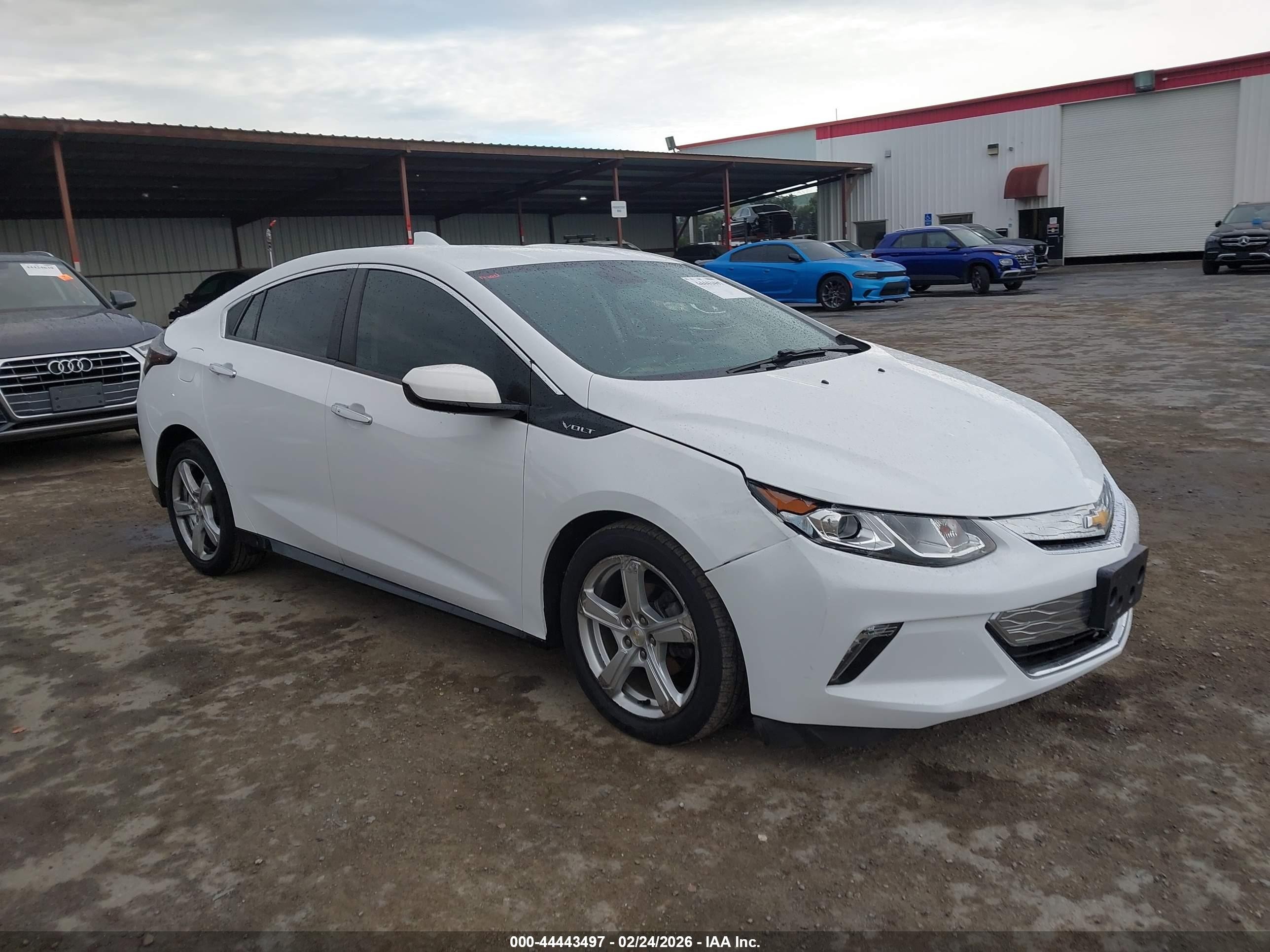 2017 Chevrolet Volt LT, VIN 1G1RC6S51HU206418 — Front end