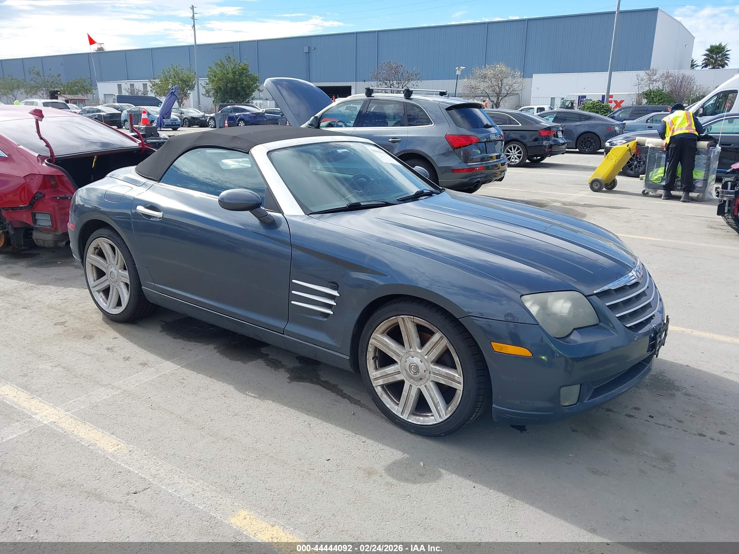 2007 Chrysler Crossfire Limited, VIN 1C3LN65L37X070120 — Front end