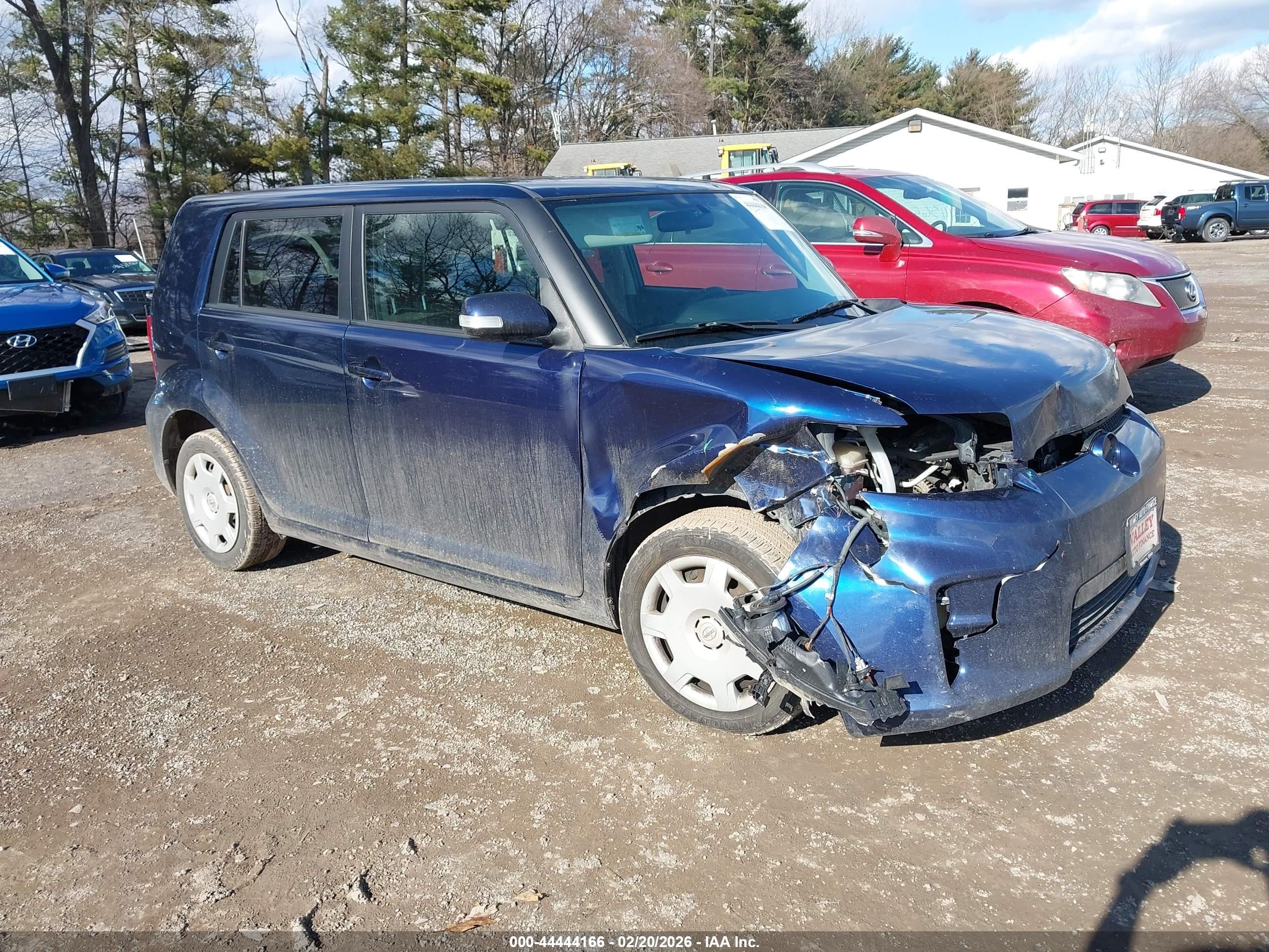 2014 Scion xB, VIN JTLZE4FE7EJ054081 — Front end