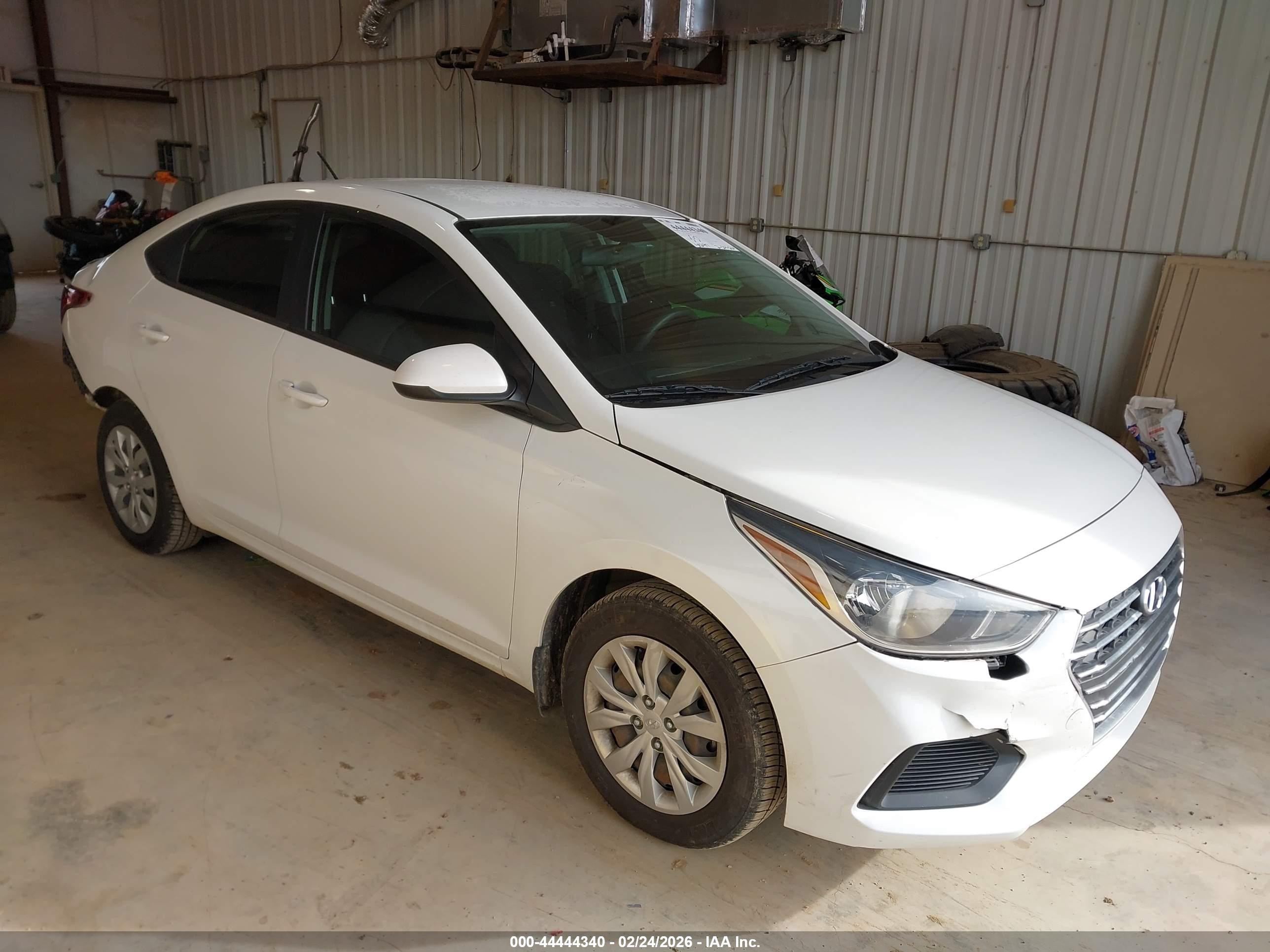 2022 Hyundai Accent SE, VIN 3KPC24A62NE183353 — Rear end