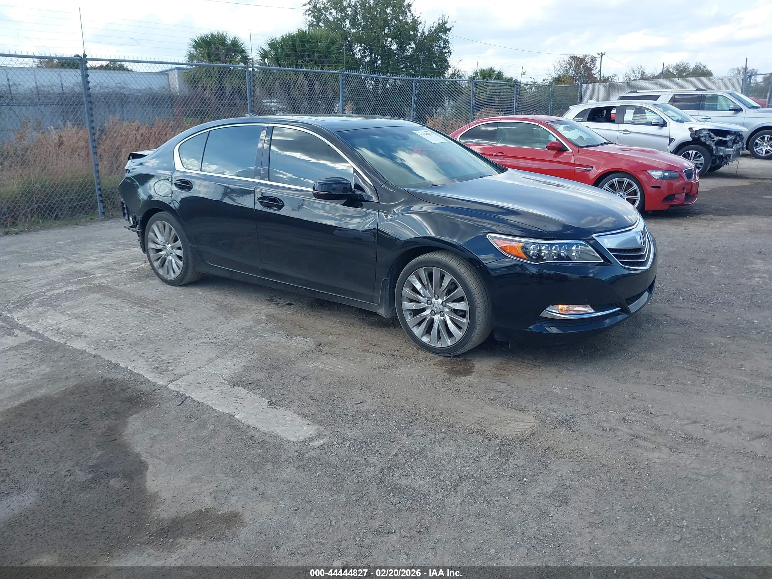 2015 Acura RLX Technology, VIN JH4KC1F51FC001186 — Rear end