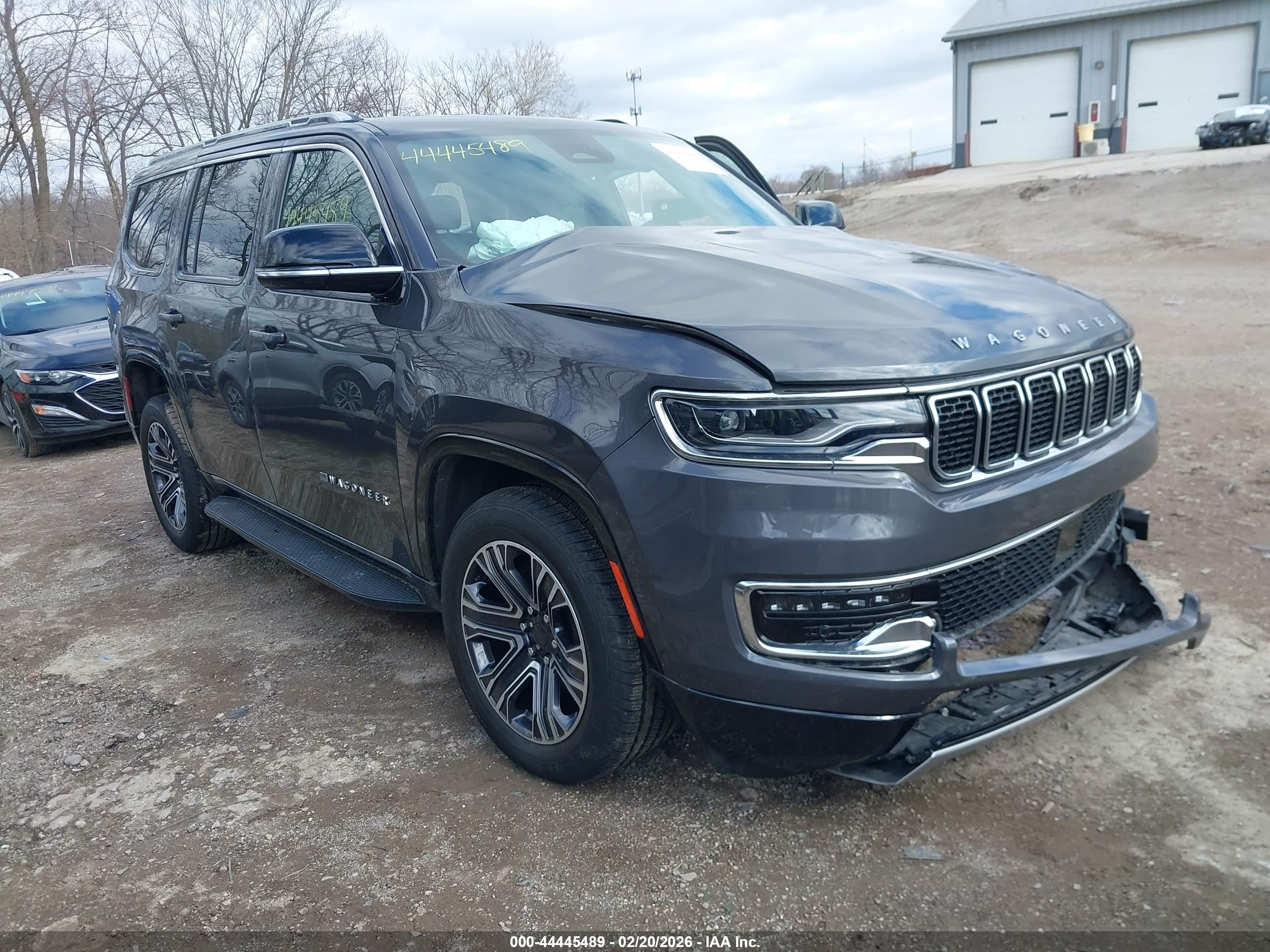 2024 Jeep Wagoneer Series II, VIN 1C4SJVBP1RS141657 — Перед