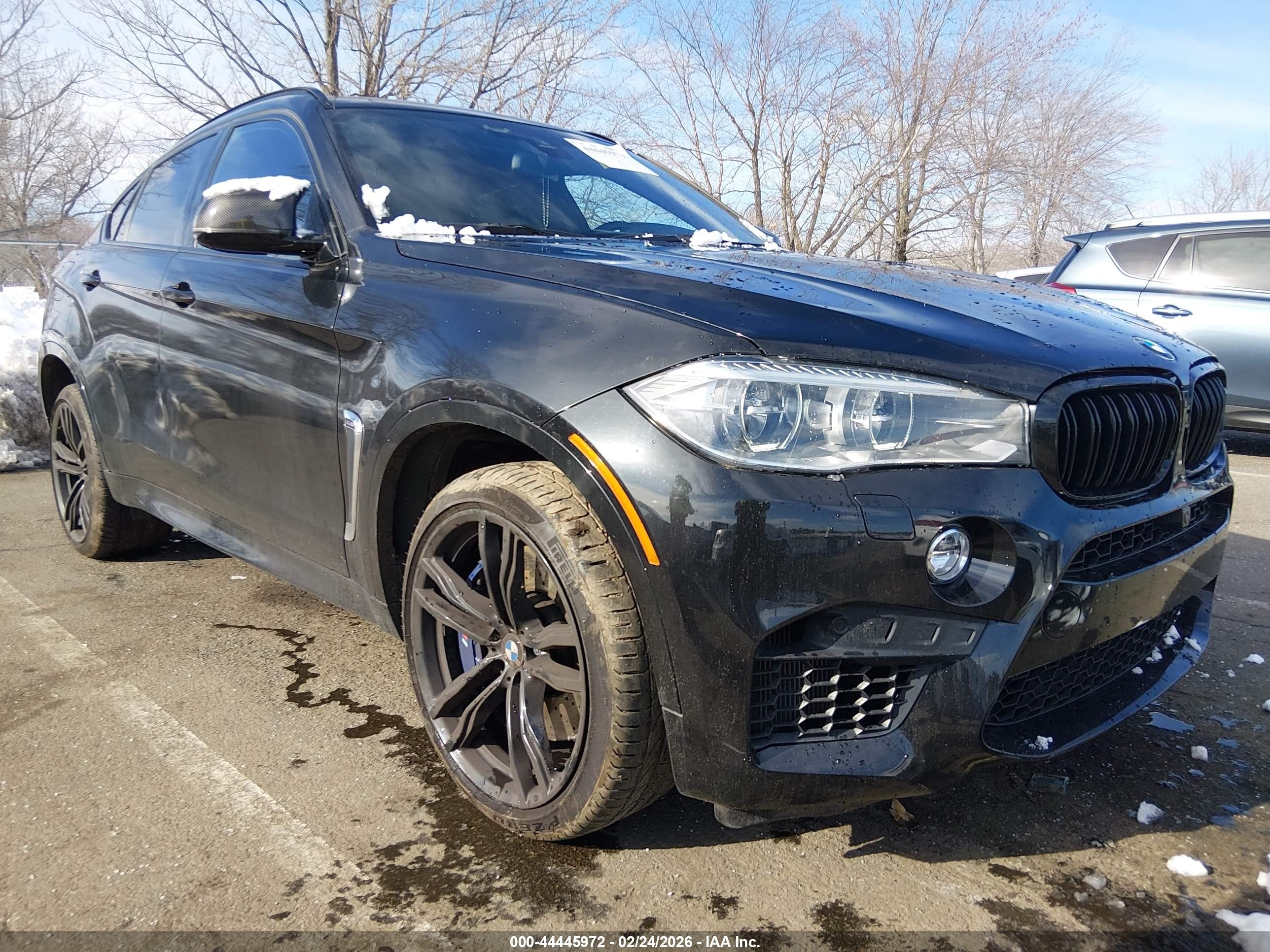 2016 BMW X6 M, VIN 5YMKW8C56G0R43685 — Front end
