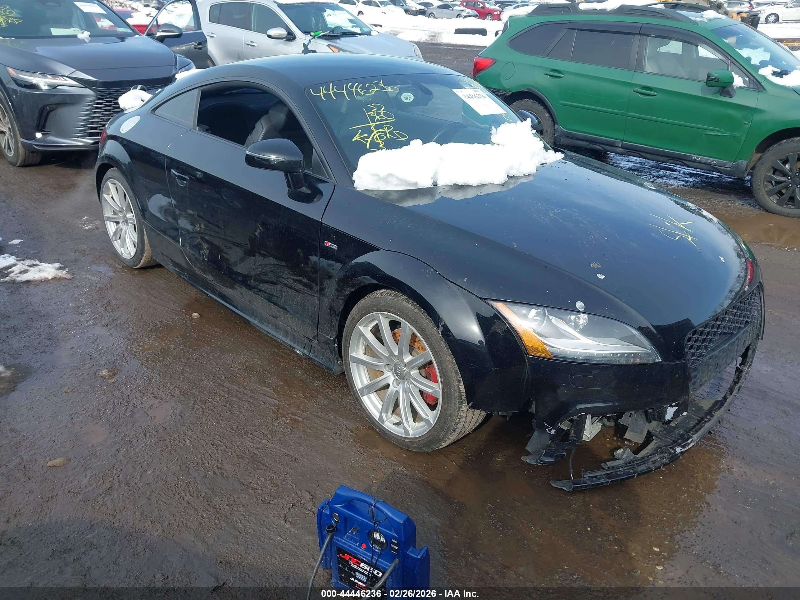 2014 Audi TT 2.0T, VIN TRUBFAFK8E1000857 — Перед
