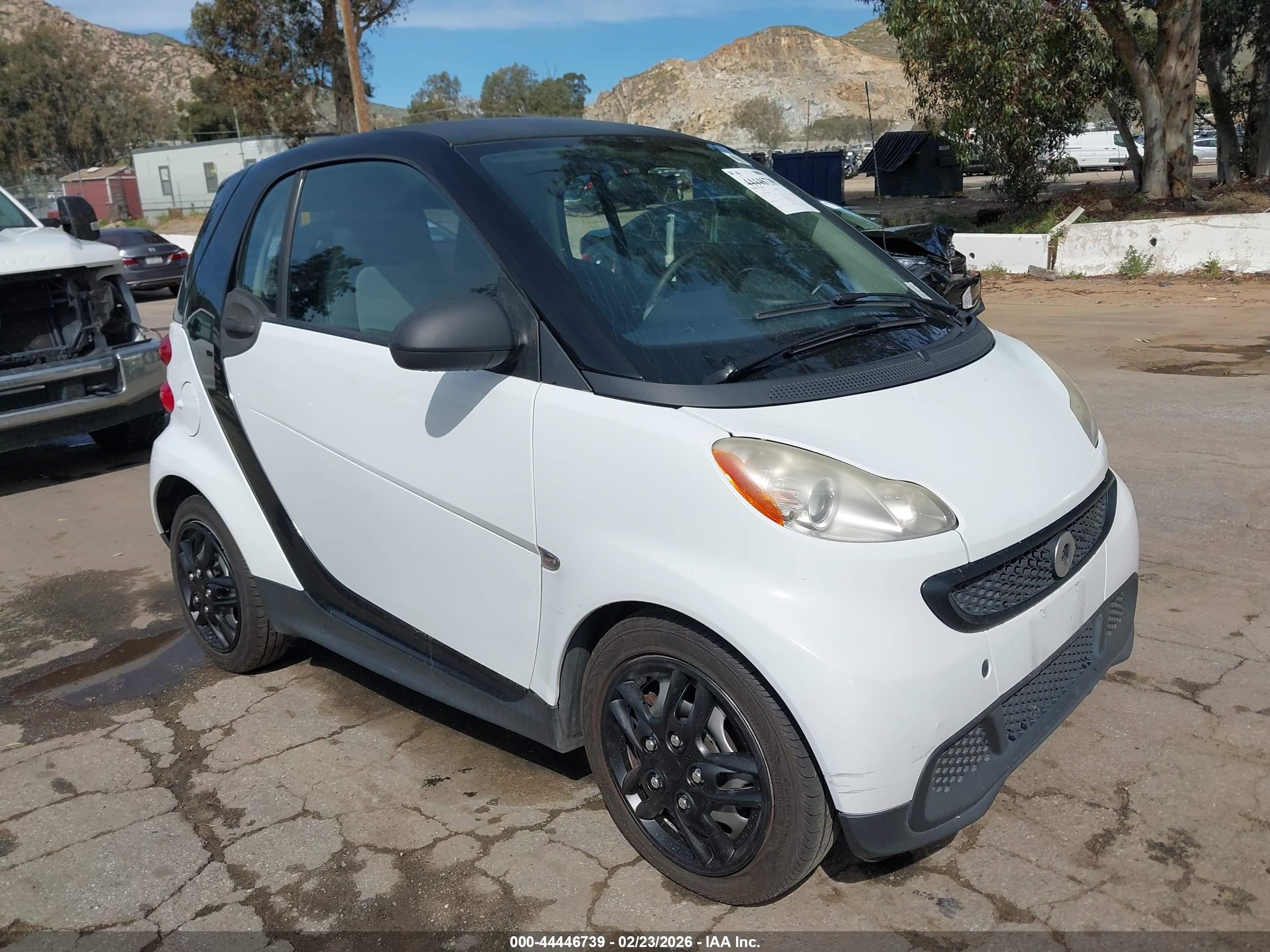 2014 Smart fortwo Passion, VIN WMEEJ3BA0EK756399 — Механическое