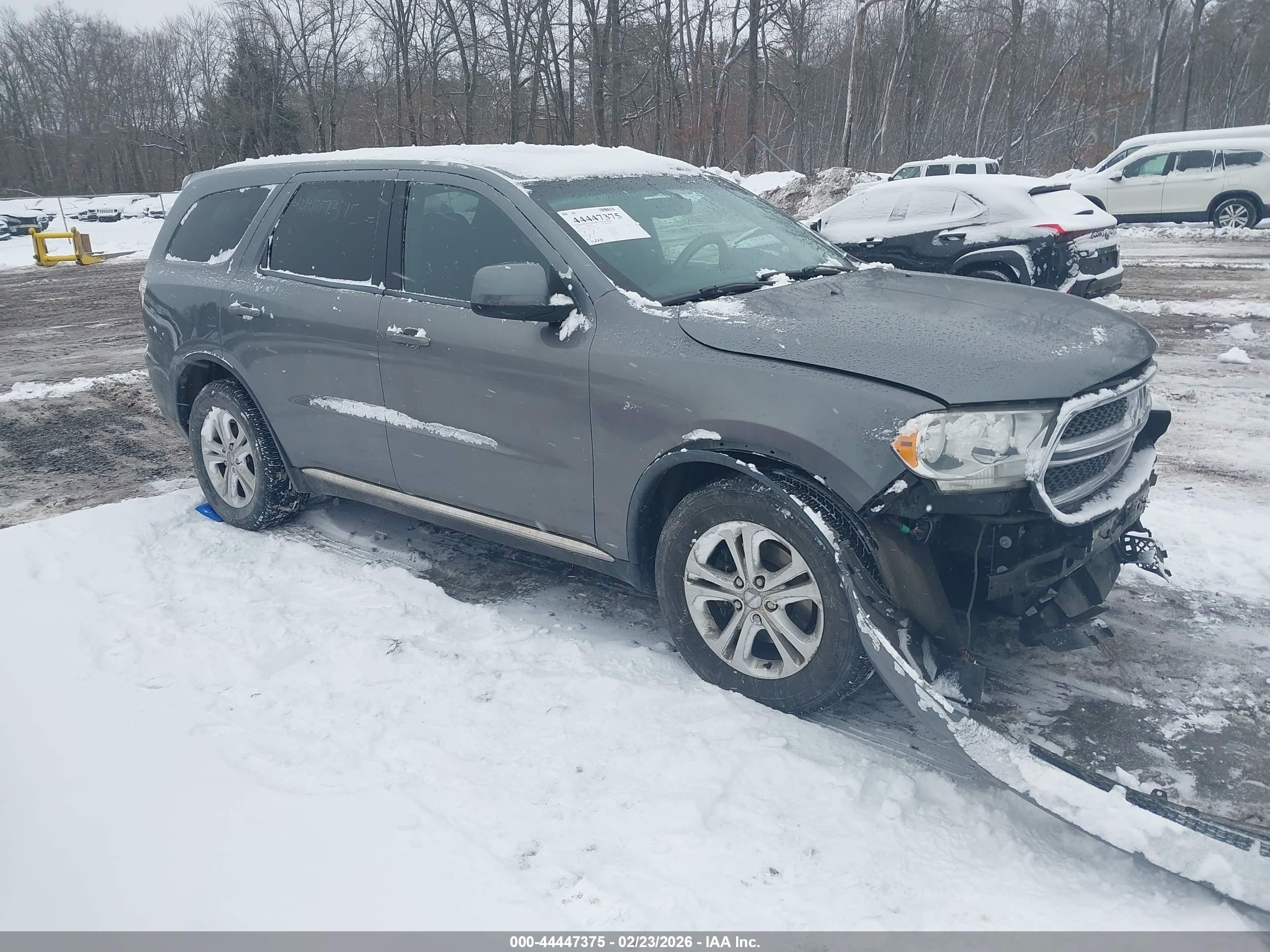 2013 Dodge Durango SXT, VIN 1C4RDJAG8DC552587 — Front end