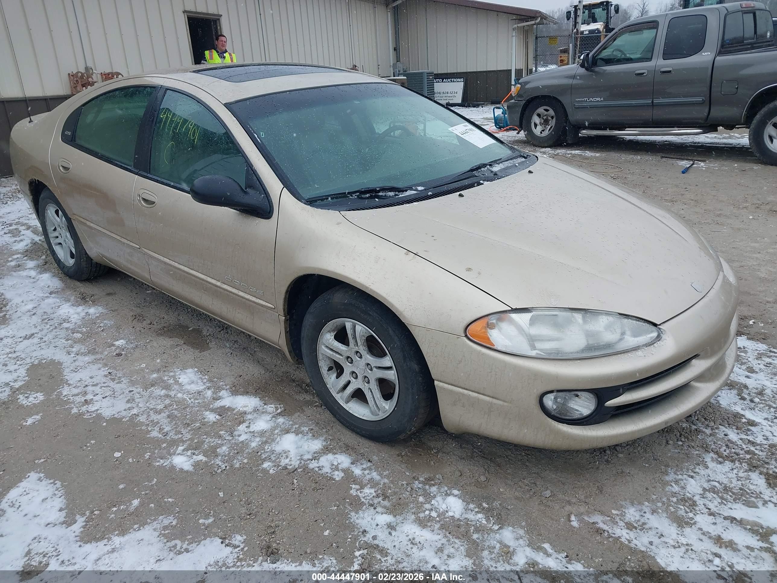 2001 Dodge Intrepid, VIN 2B3AD56J41H530878 — Зад