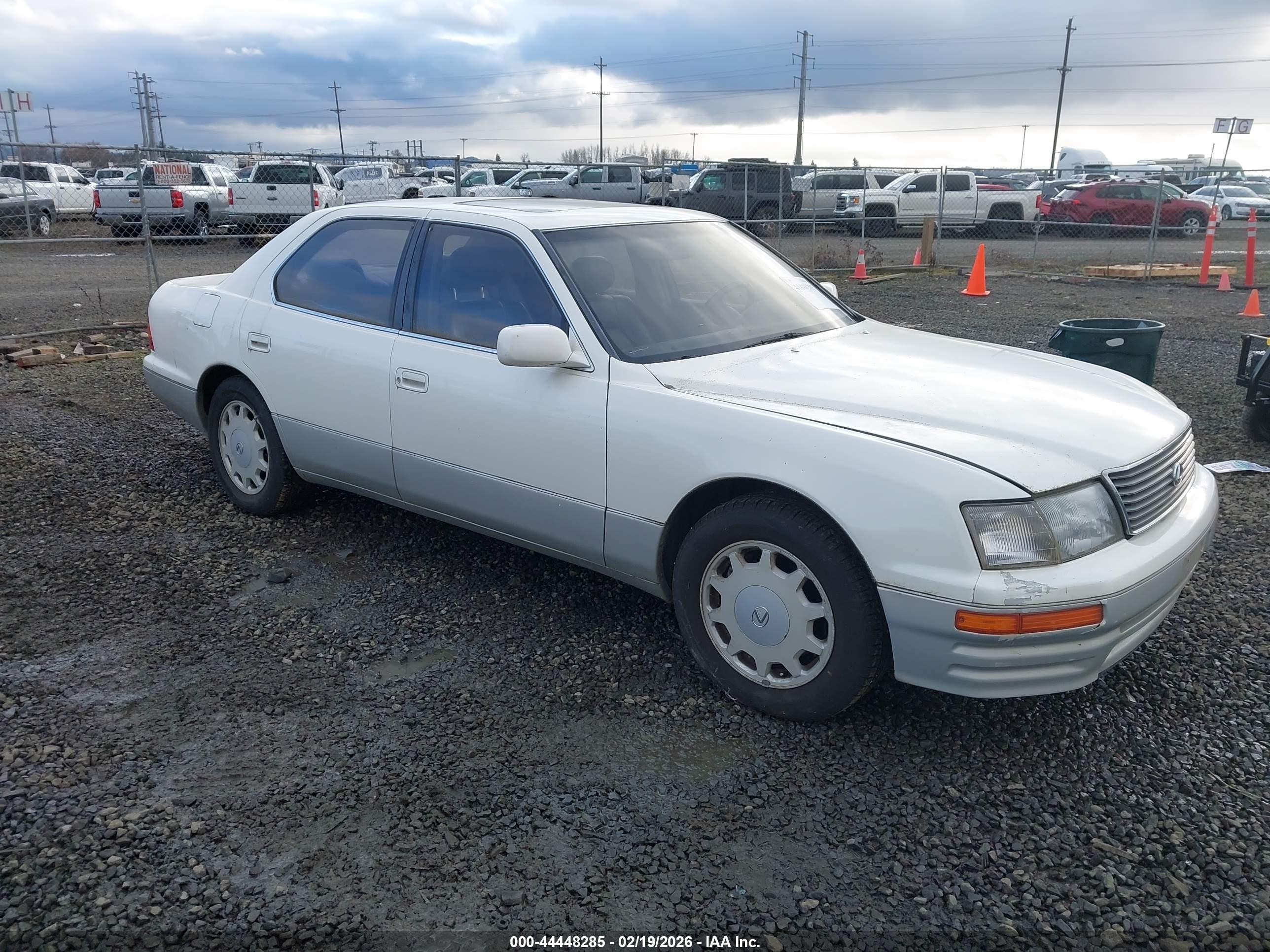 1997 Lexus LS 400, VIN JT8BH28F7V0083454 — Normal wear