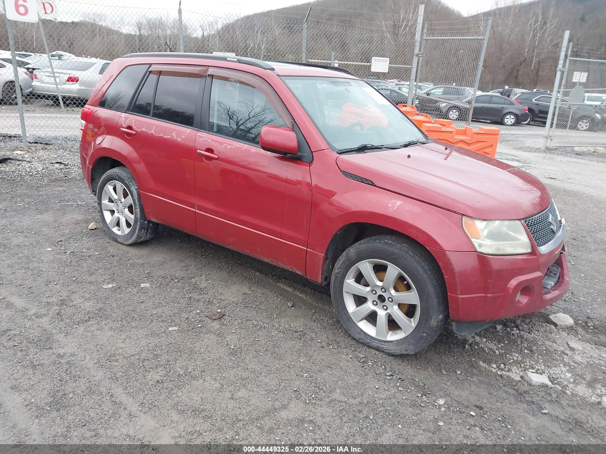 2011 Suzuki Grand Vitara Limited, VIN JS3TD0D72B4101014 — Front end