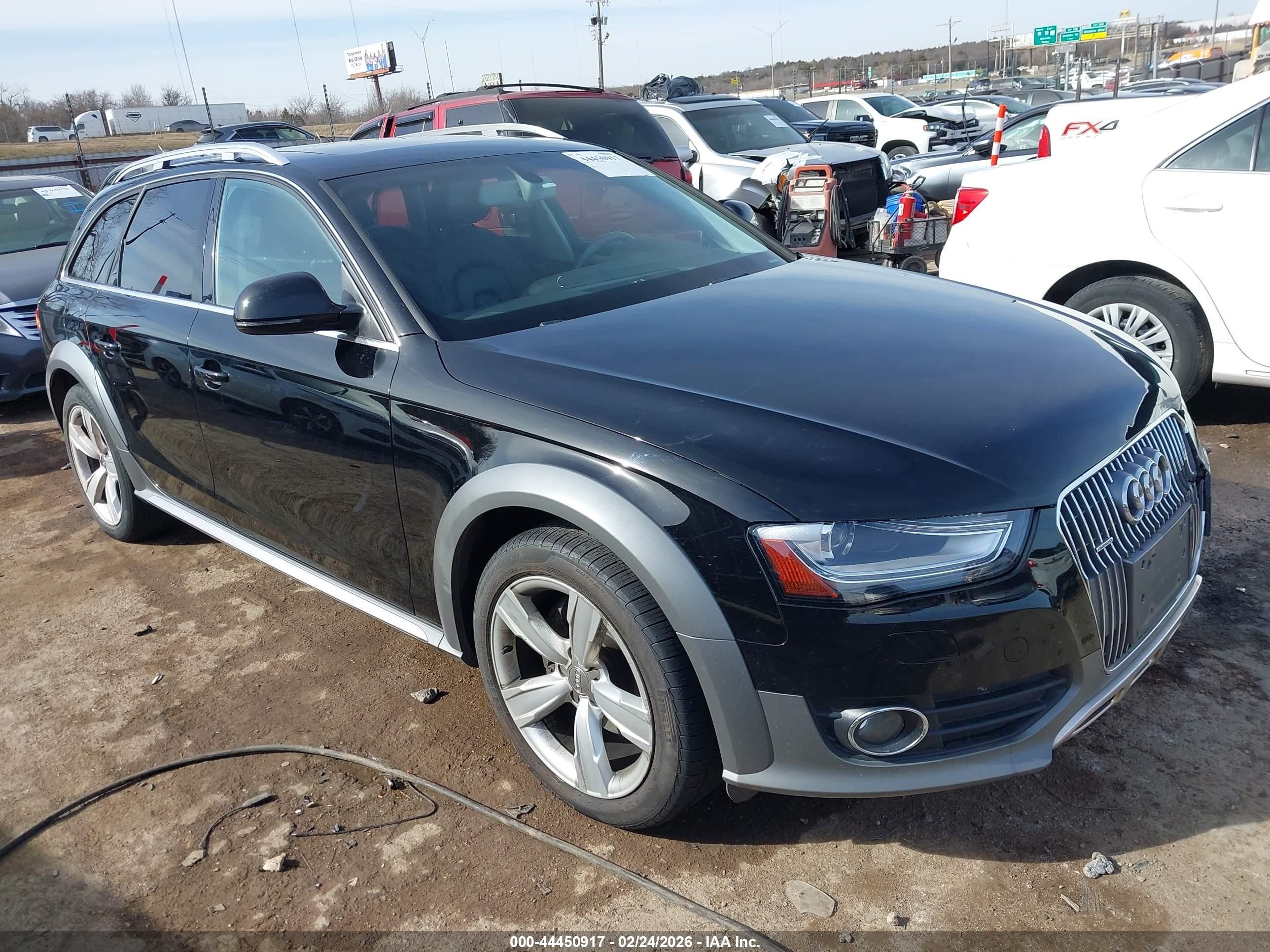2015 Audi allroad A4 Premium Plus, VIN WA1UFAFL6FA038966 — Перед
