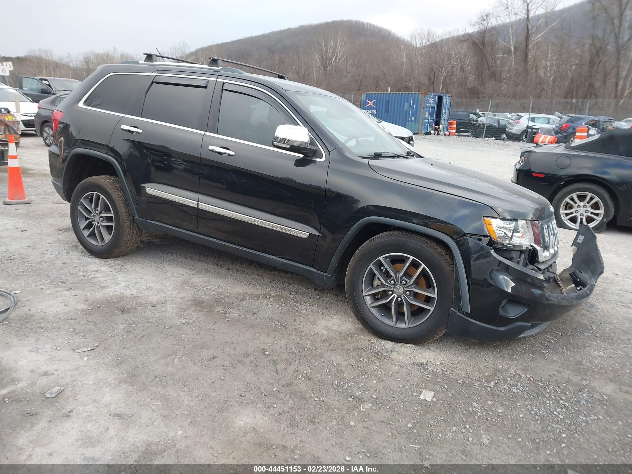 2013 Jeep Grand Cherokee Limited, VIN 1C4RJFBT7DC545485 — Front end
