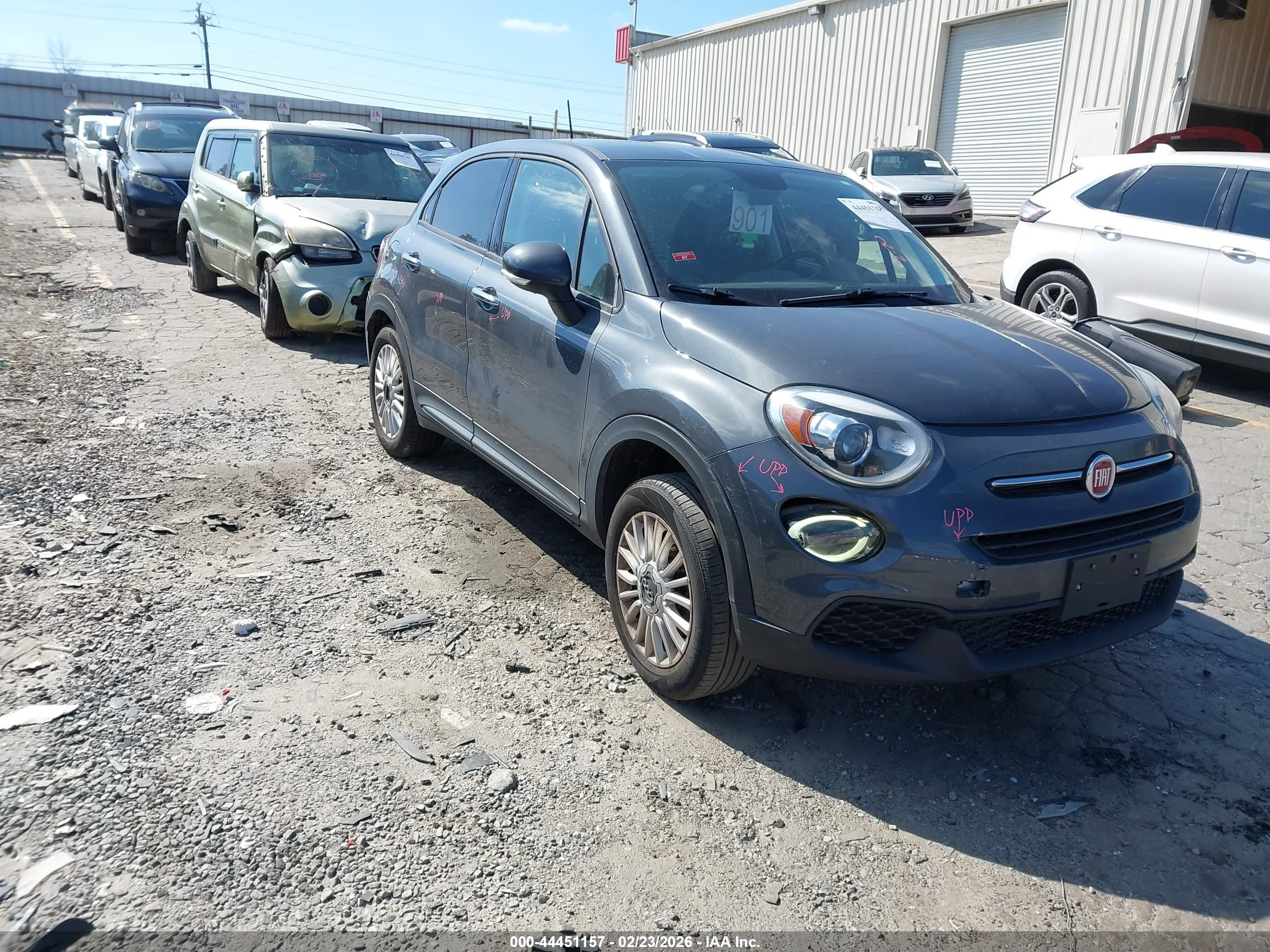 2019 FIAT 500X Pop, VIN ZFBNFYA10KP773865 — Rear end