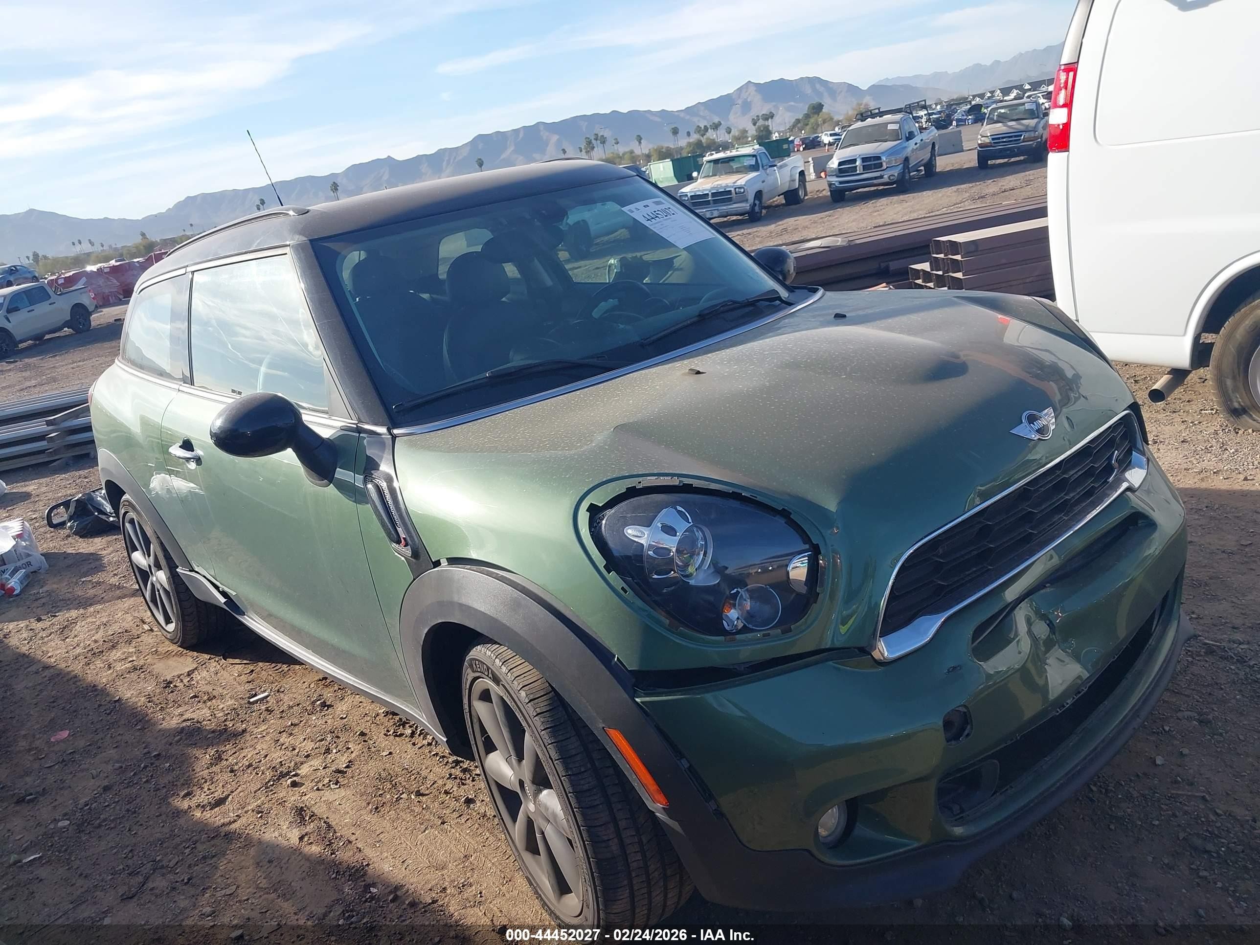 2015 MINI Paceman S, VIN WMWSS7C53FWN70774 — Front end