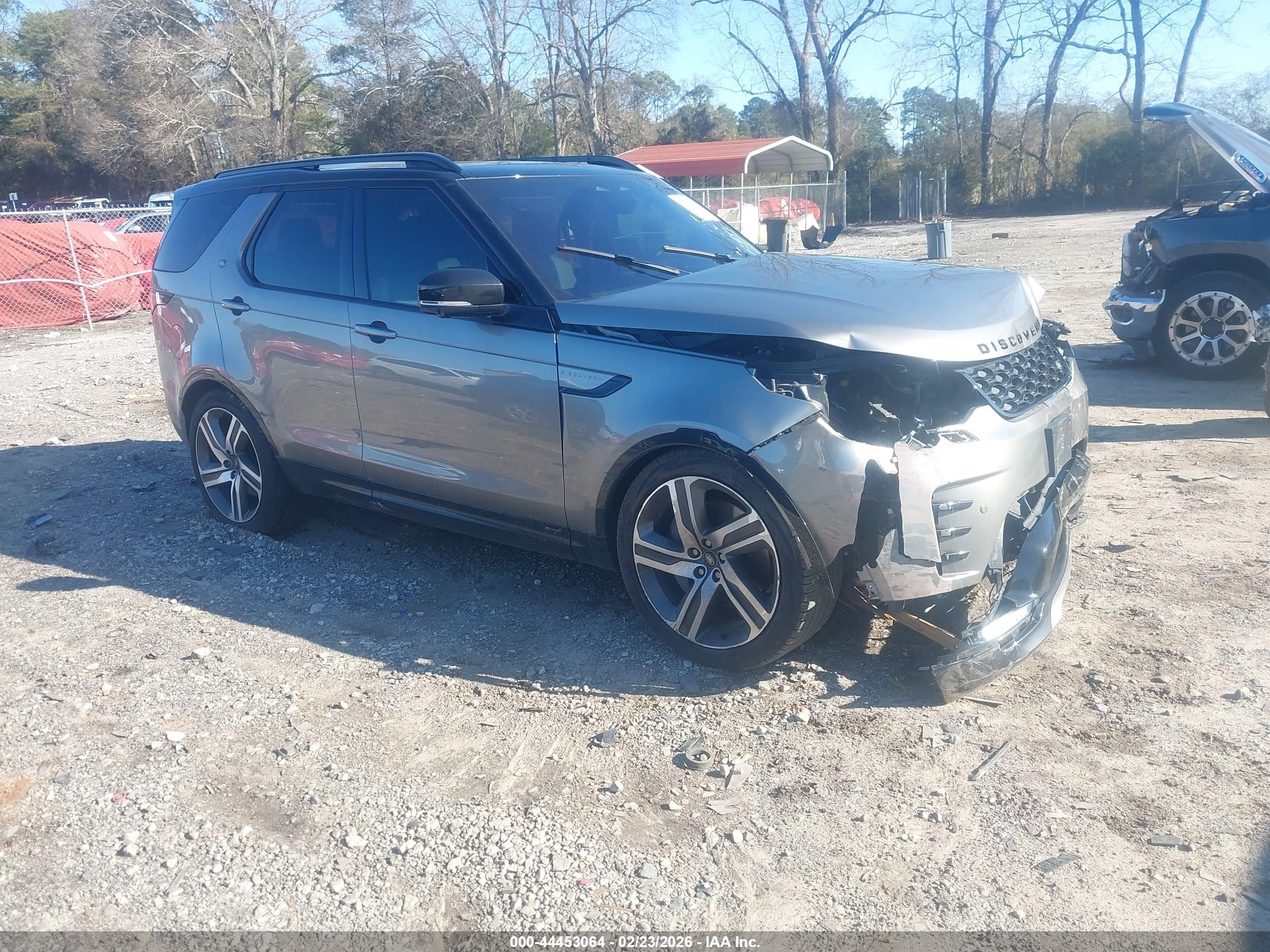 2022 Land Rover Discovery HSE R-Dynamic, VIN SALRM4EUXN2464545 — Front end