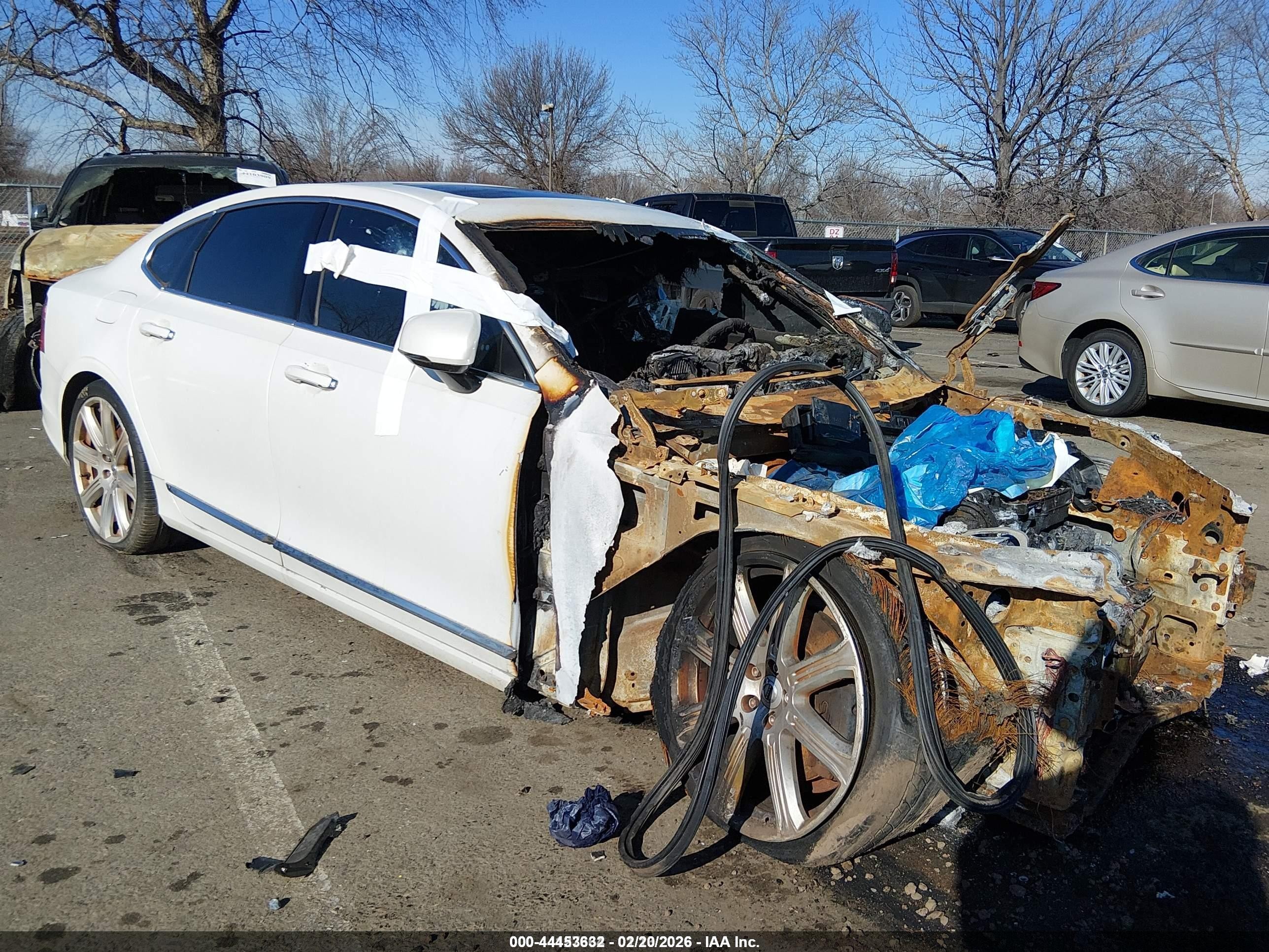 2017 Volvo S90 Inscription, VIN YV1A22ML1H1014150 — Engine fire