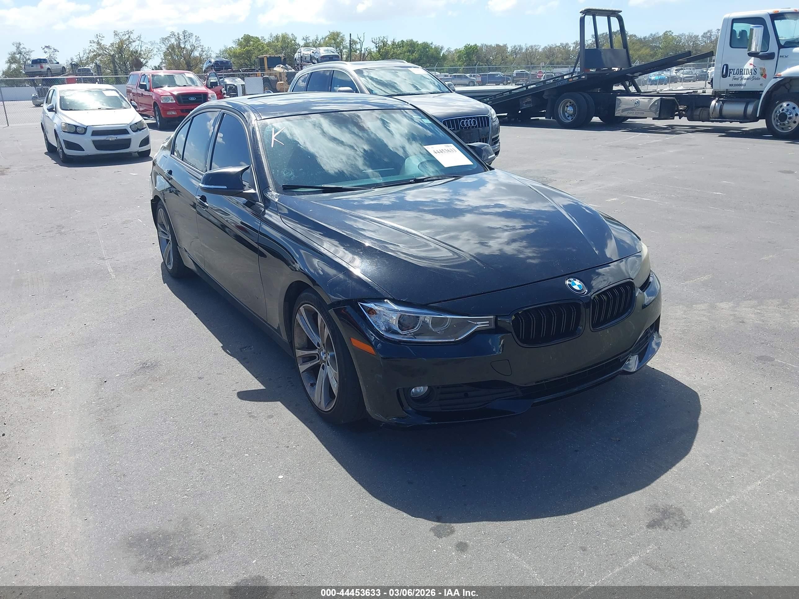 2013 BMW 3 Series 328i, VIN WBA3A5C54DF350374 — Side