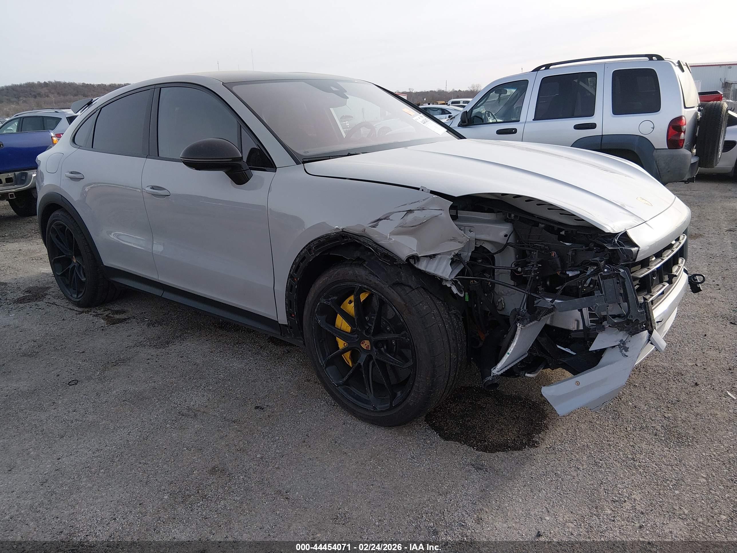 2025 Porsche Cayenne Turbo GT, VIN WP1BK2AY2SDA49259 — Front end