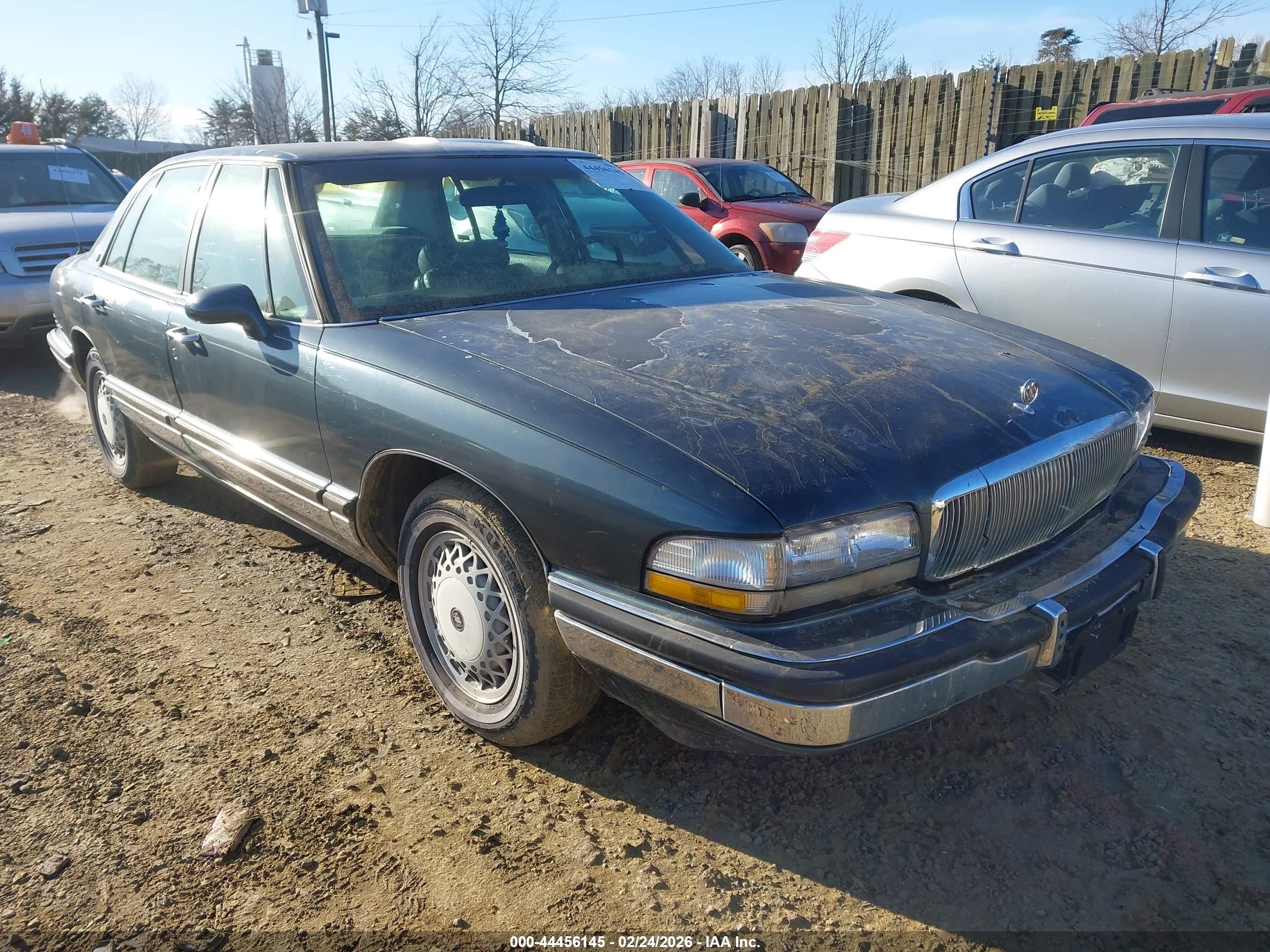 1992 Buick Park Avenue, VIN 1G4CW53L7N1619979 — Normal wear