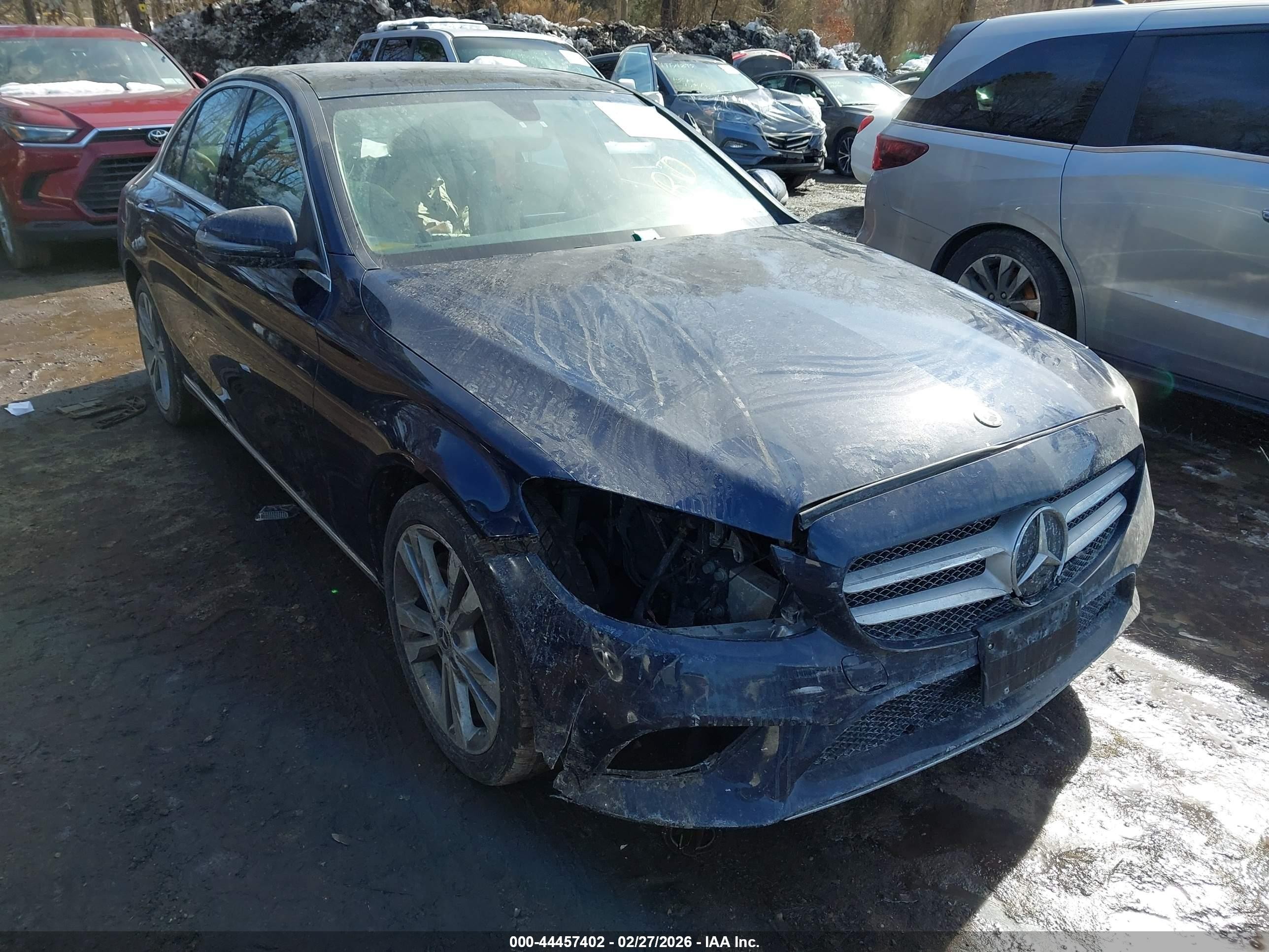 2019 Mercedes-Benz C 300, VIN 55SWF8EB4KU291641 — Front end