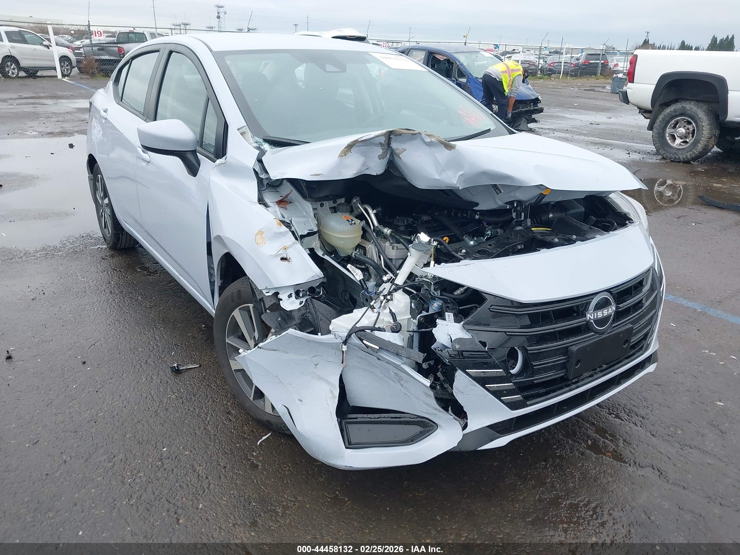 2025 Nissan Versa SV, VIN 3N1CN8EVXSL886936 — Front end