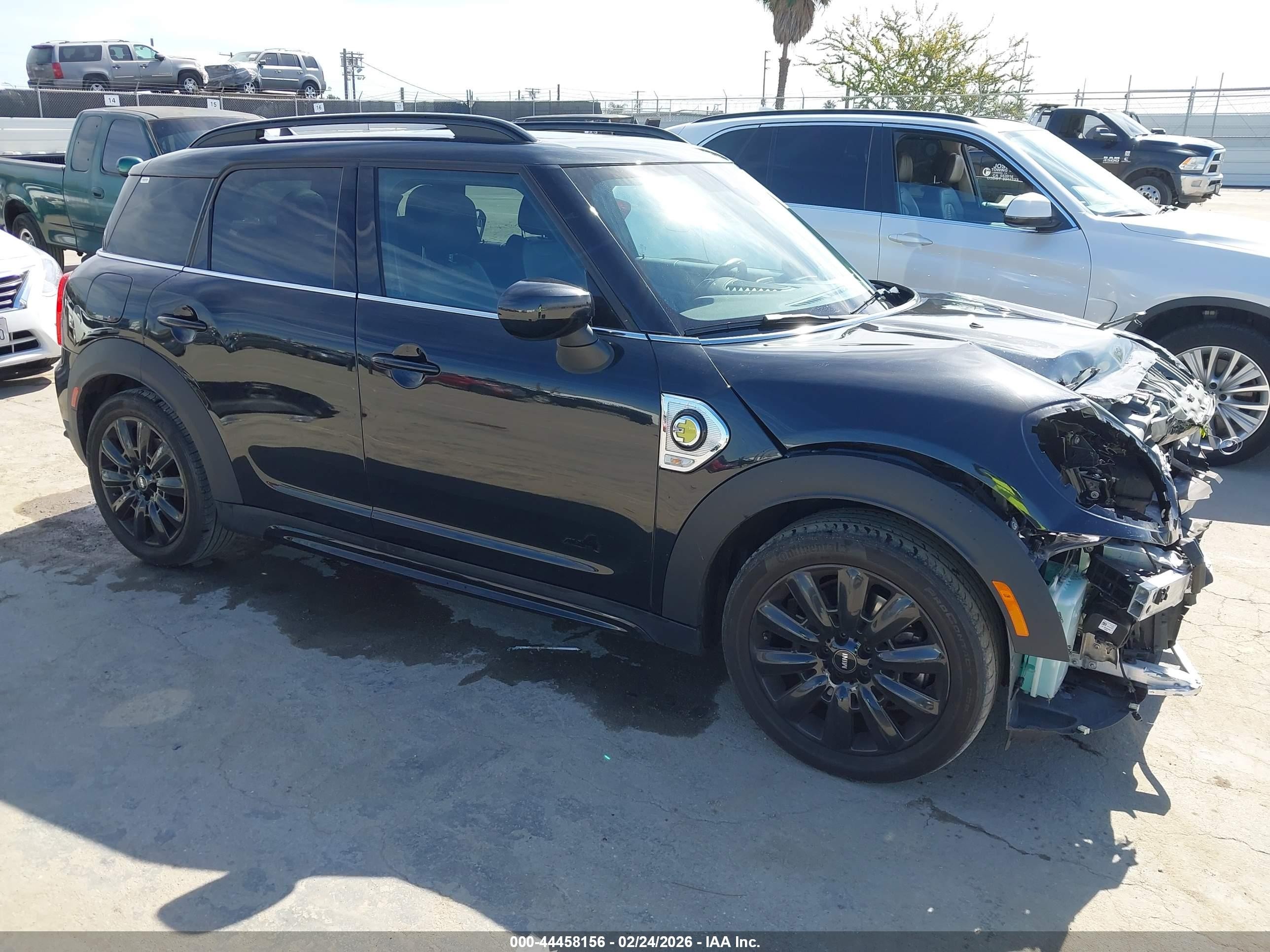 2023 MINI Countryman Cooper S E, VIN WMZ23BS07P3P84288 — Front end