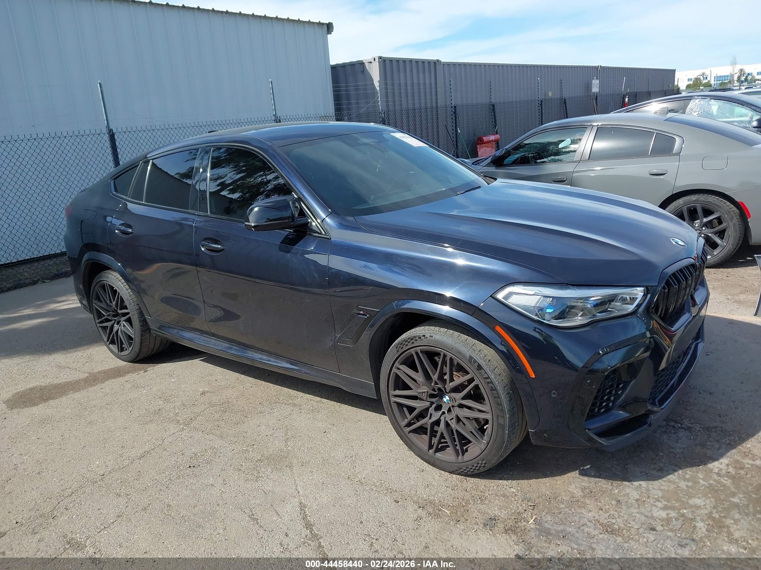 2021 BMW X6 M, VIN 5YMCY0C02M9E03149 — Side