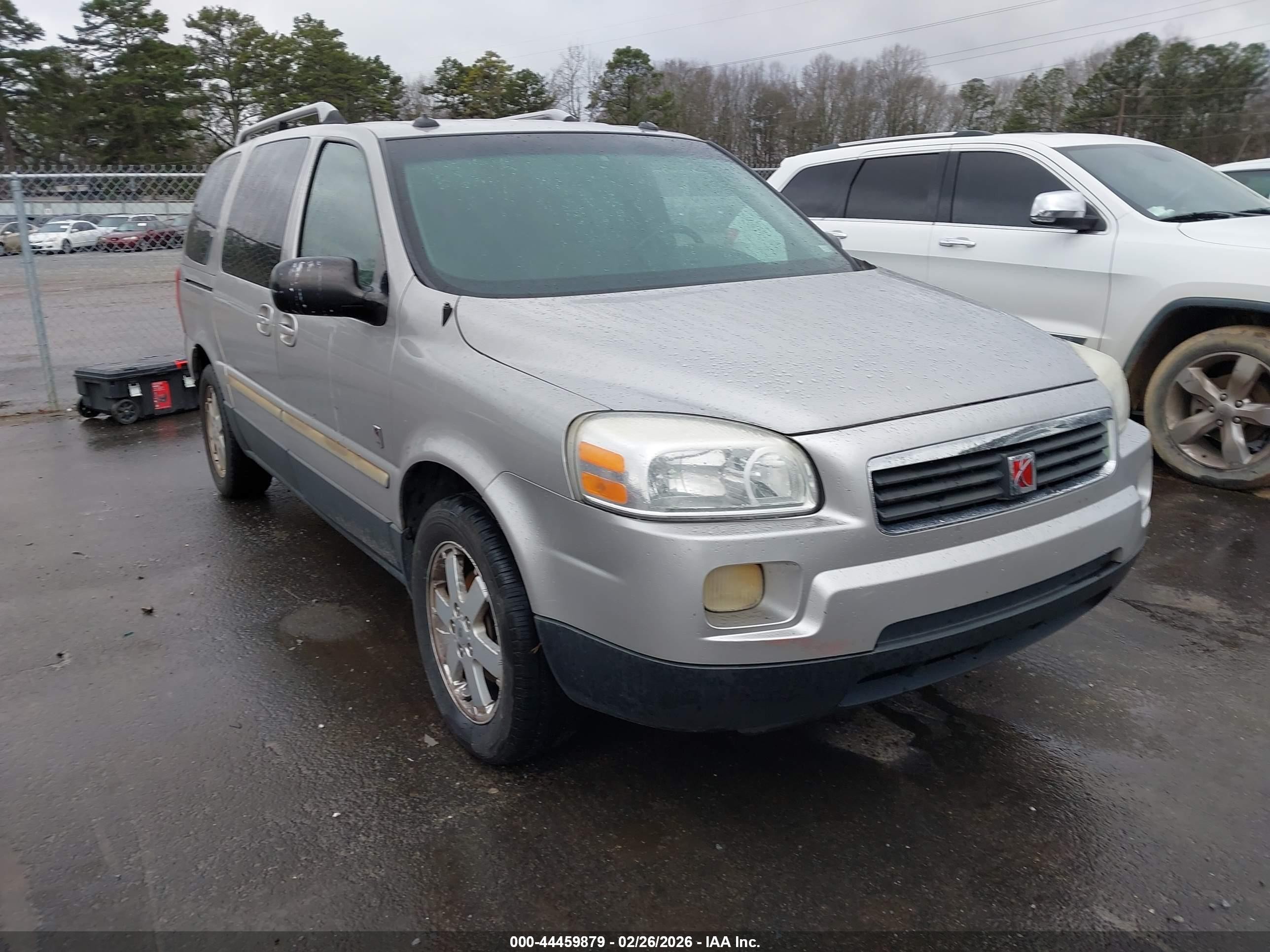 2005 Saturn Relay 3, VIN 5GZDV23LX5D227537 — Перед