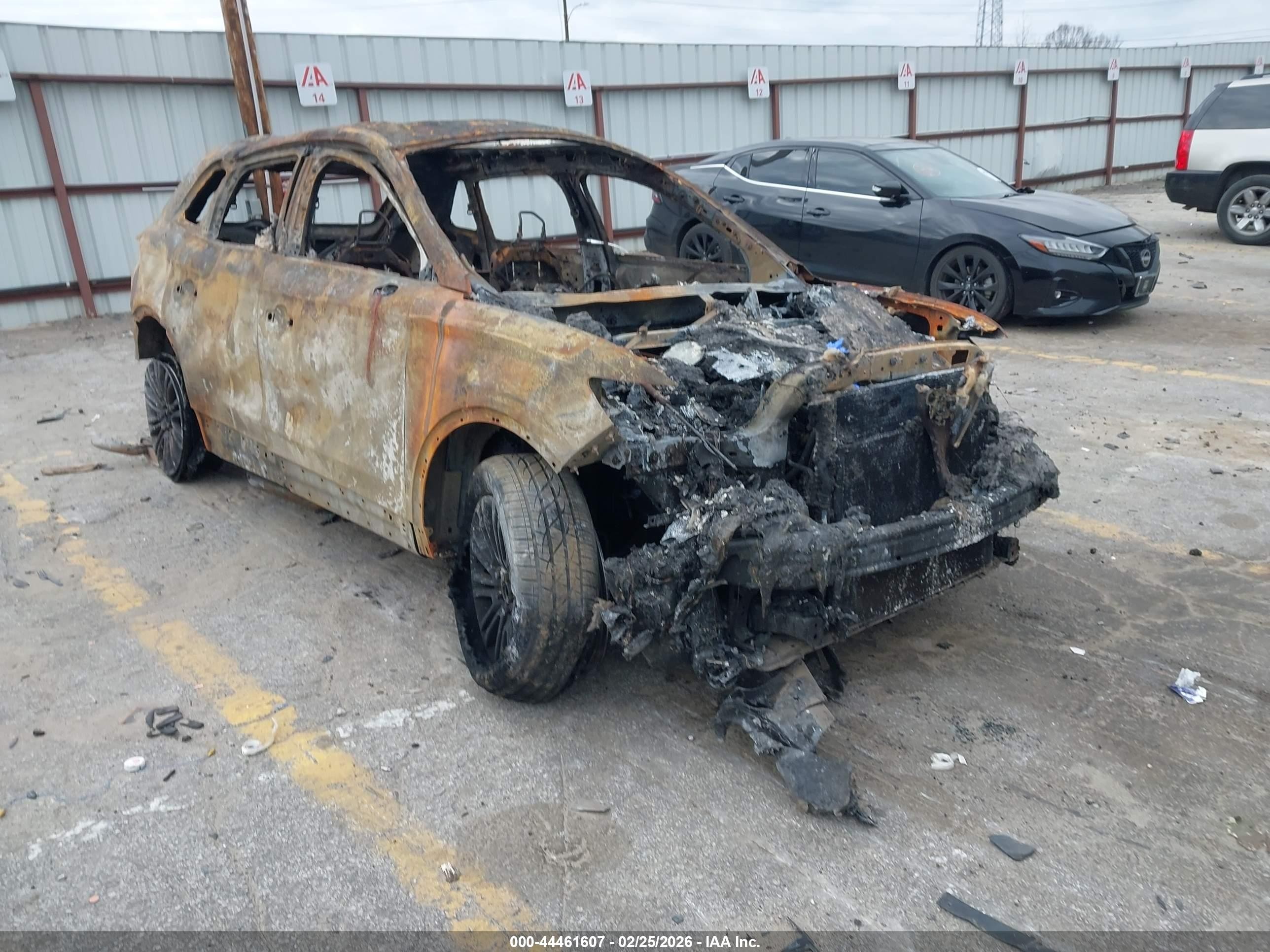 2016 Lincoln MKX Reserve, VIN 2LMTJ6LR1GBL56862 — Burn