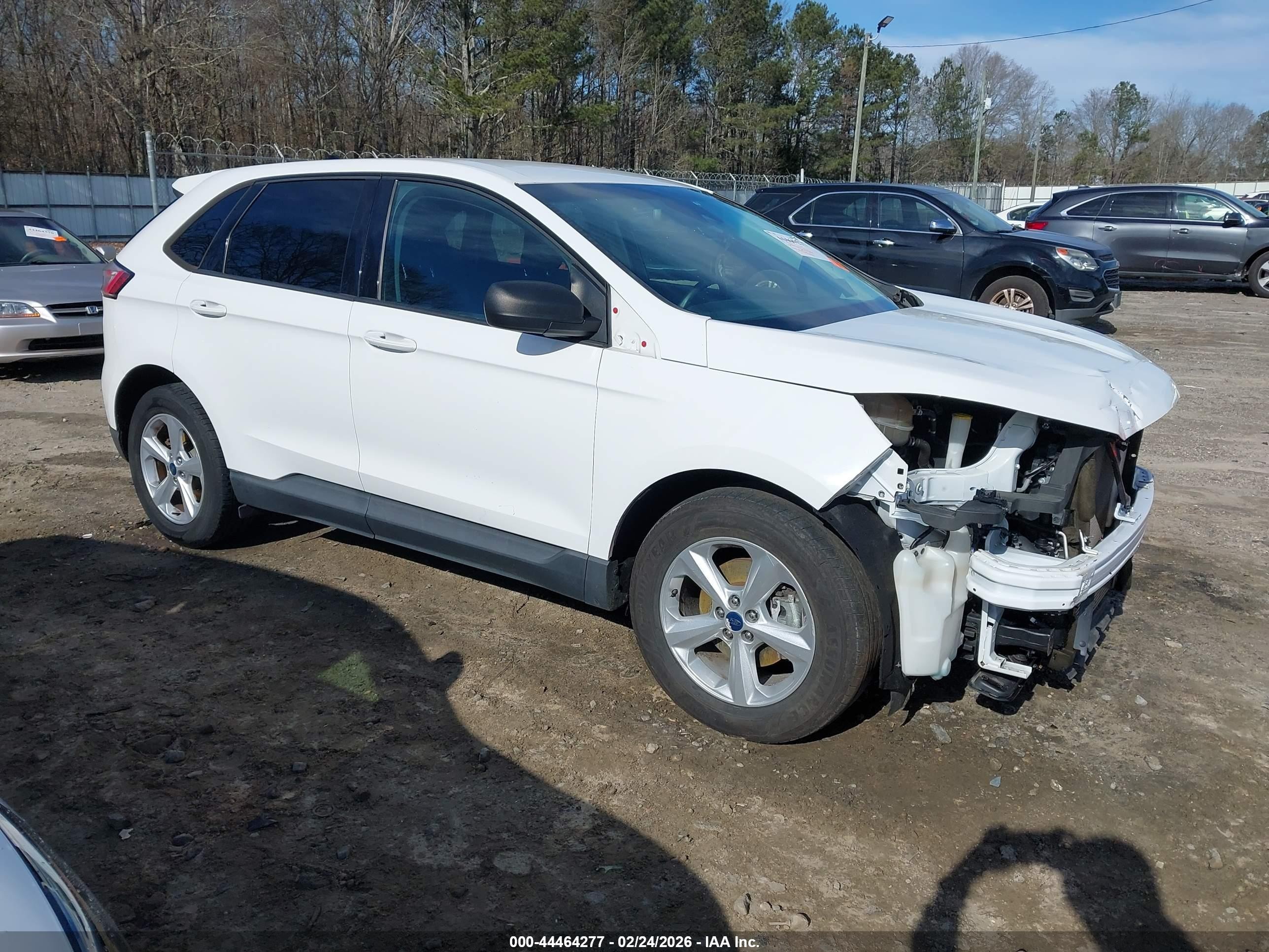 2019 Ford Edge SE, VIN 2FMPK3G95KBB47197 — Front end