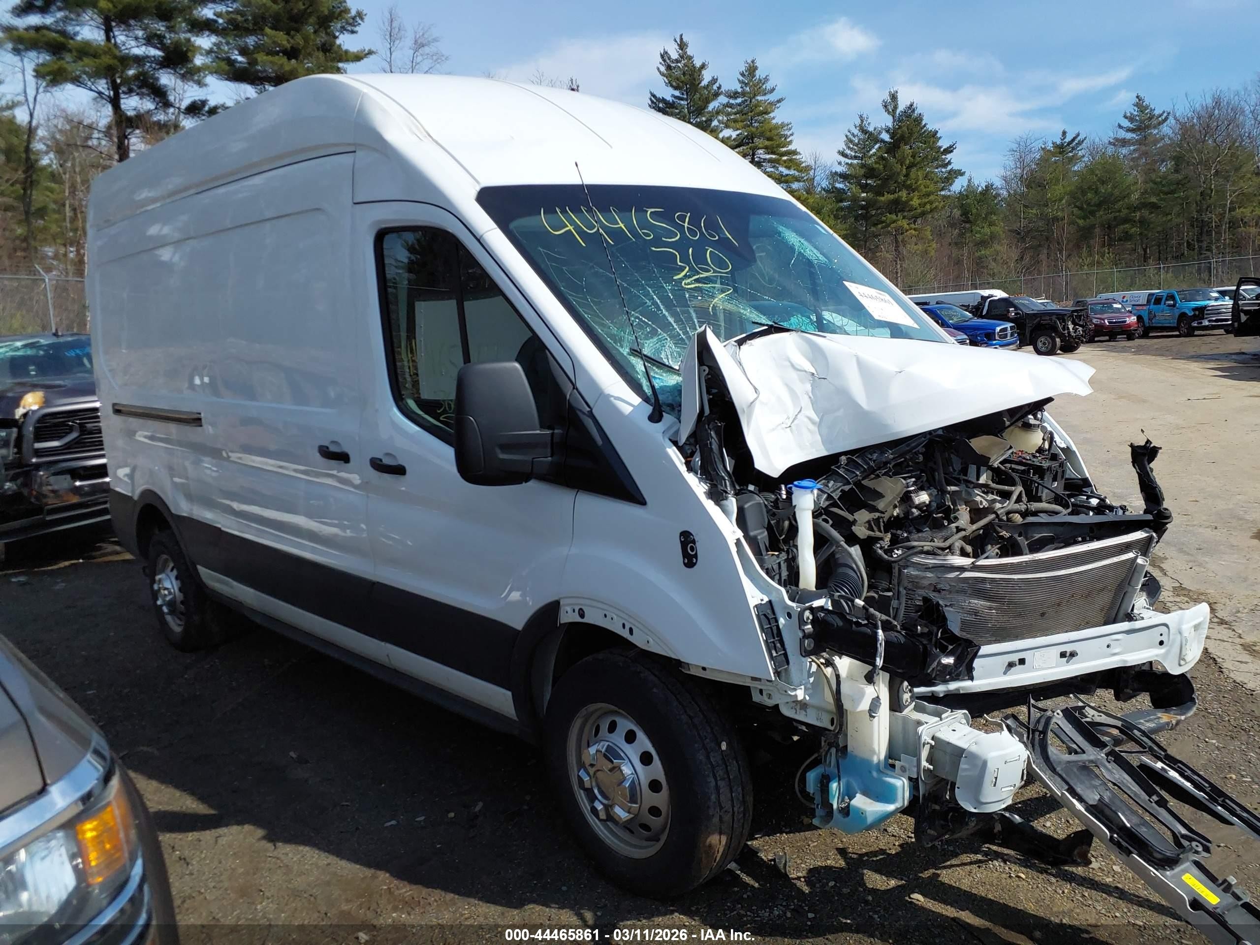 2022 Ford Transit Cargo, VIN 1FTBR2X81NKA68163 — Front end