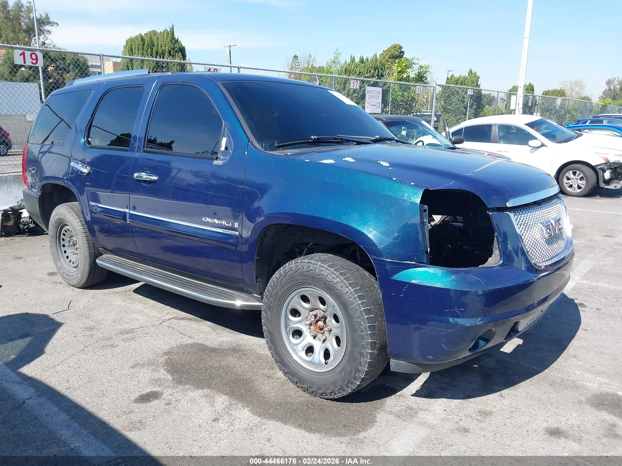2007 GMC Yukon Denali, VIN 1GKFK63857J174759 — Vandalism