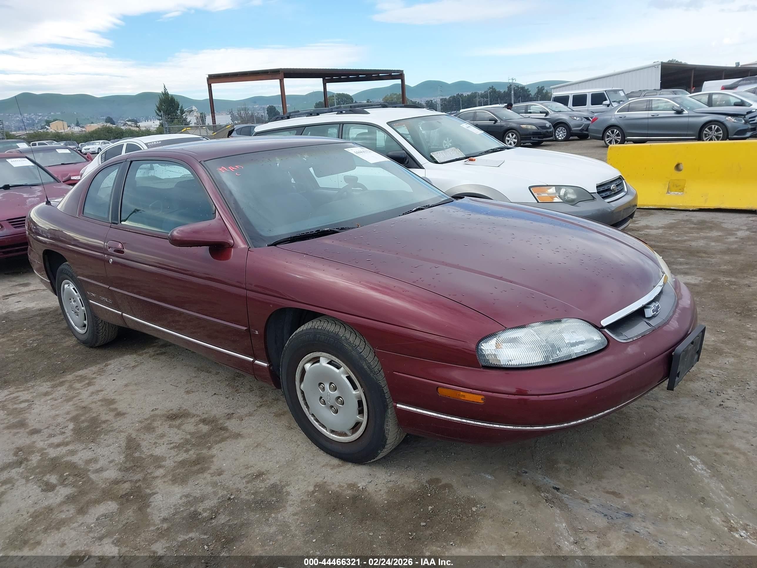 1996 Chevrolet Monte Carlo LS, VIN 2G1WW12M3T9117783 — Normal wear