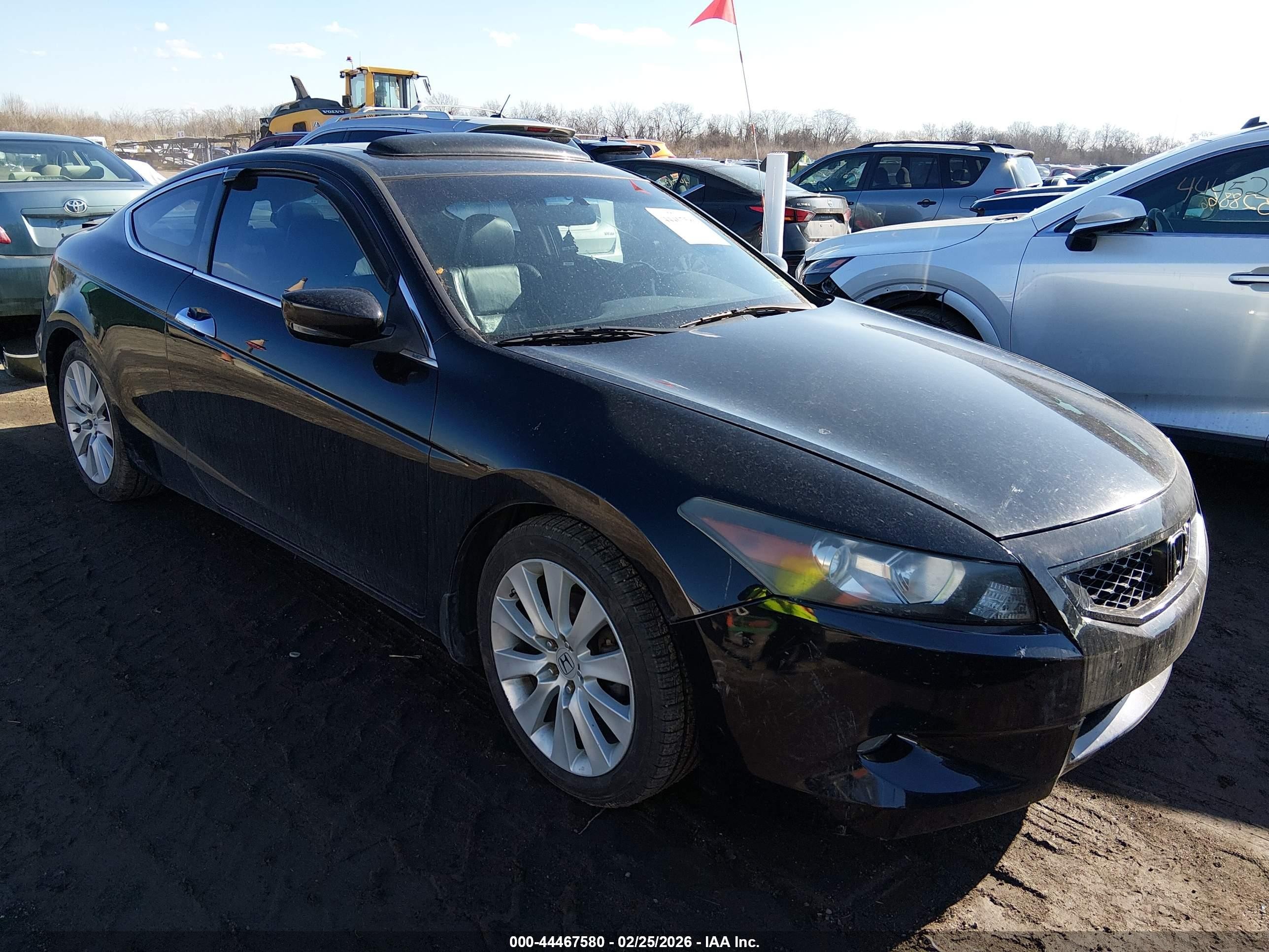 2009 Honda Accord EX-L, VIN 1HGCS22829A008857 — Зад