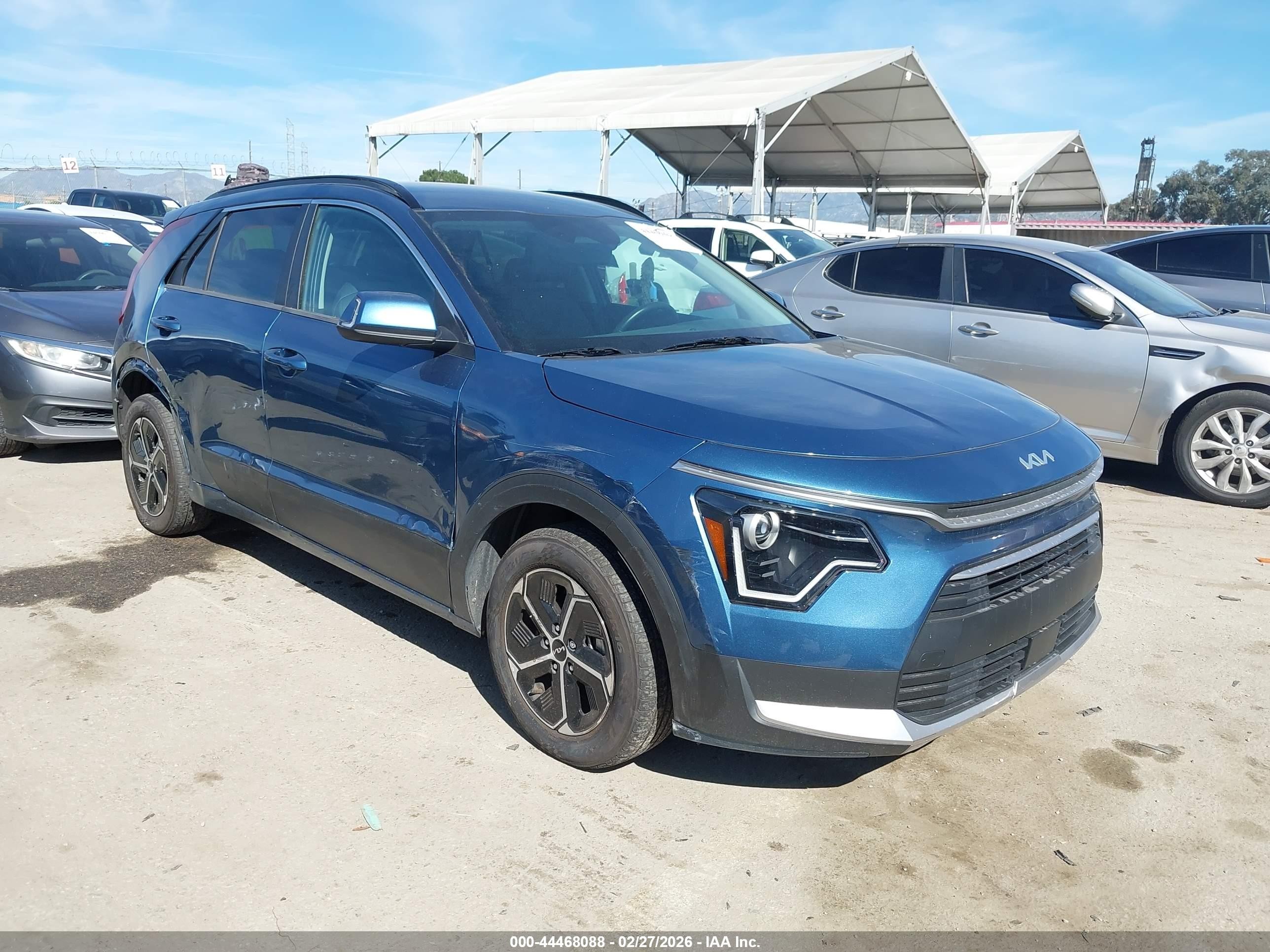 2024 Kia Niro EX, VIN KNDCR3LE1R5197093 — Side