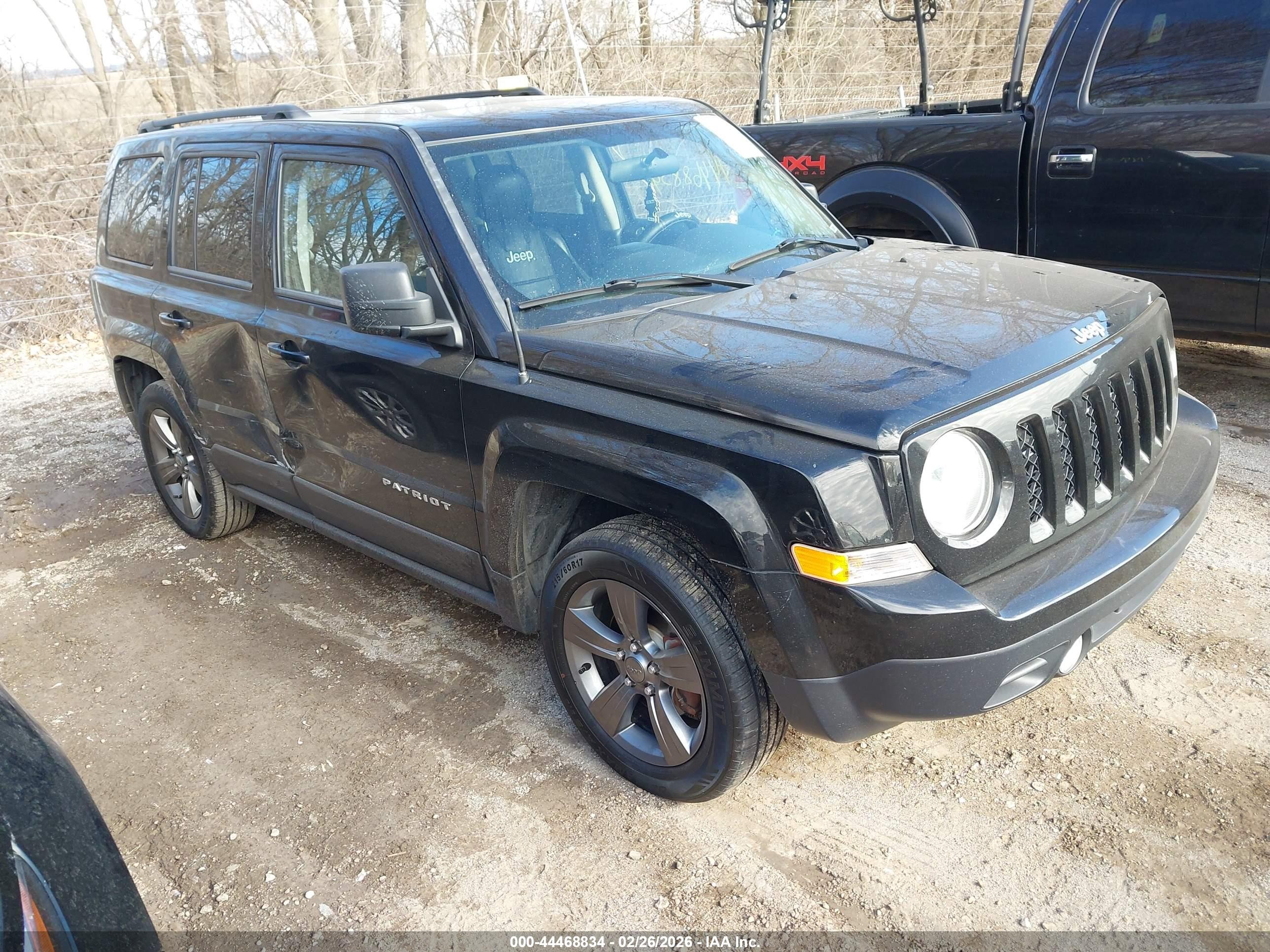 2015 Jeep Patriot High Altitude, VIN 1C4NJPFA2FD264754 — Бок