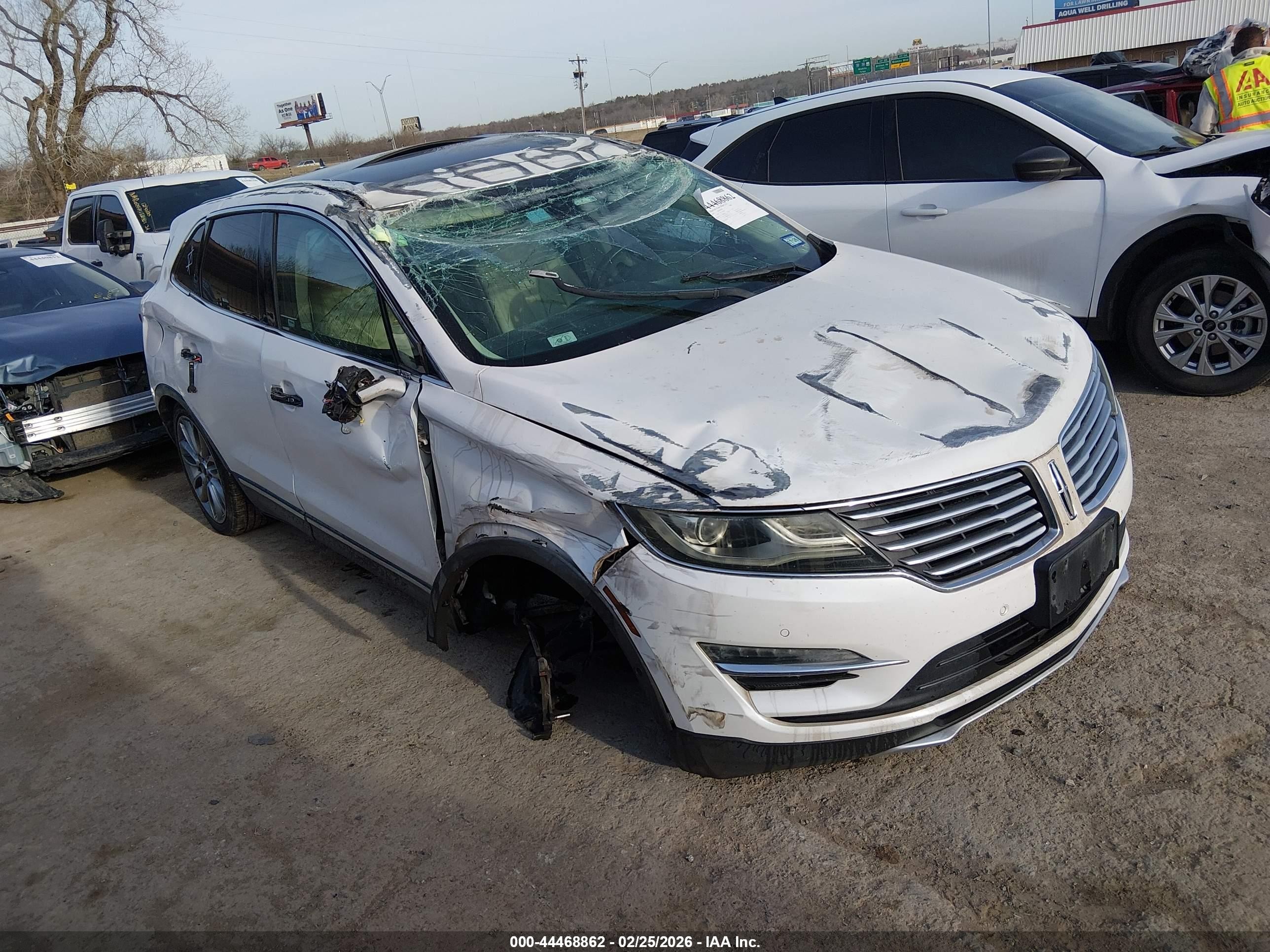 2015 Lincoln MKC, VIN 5LMCJ1A97FUJ19185 — Repossession