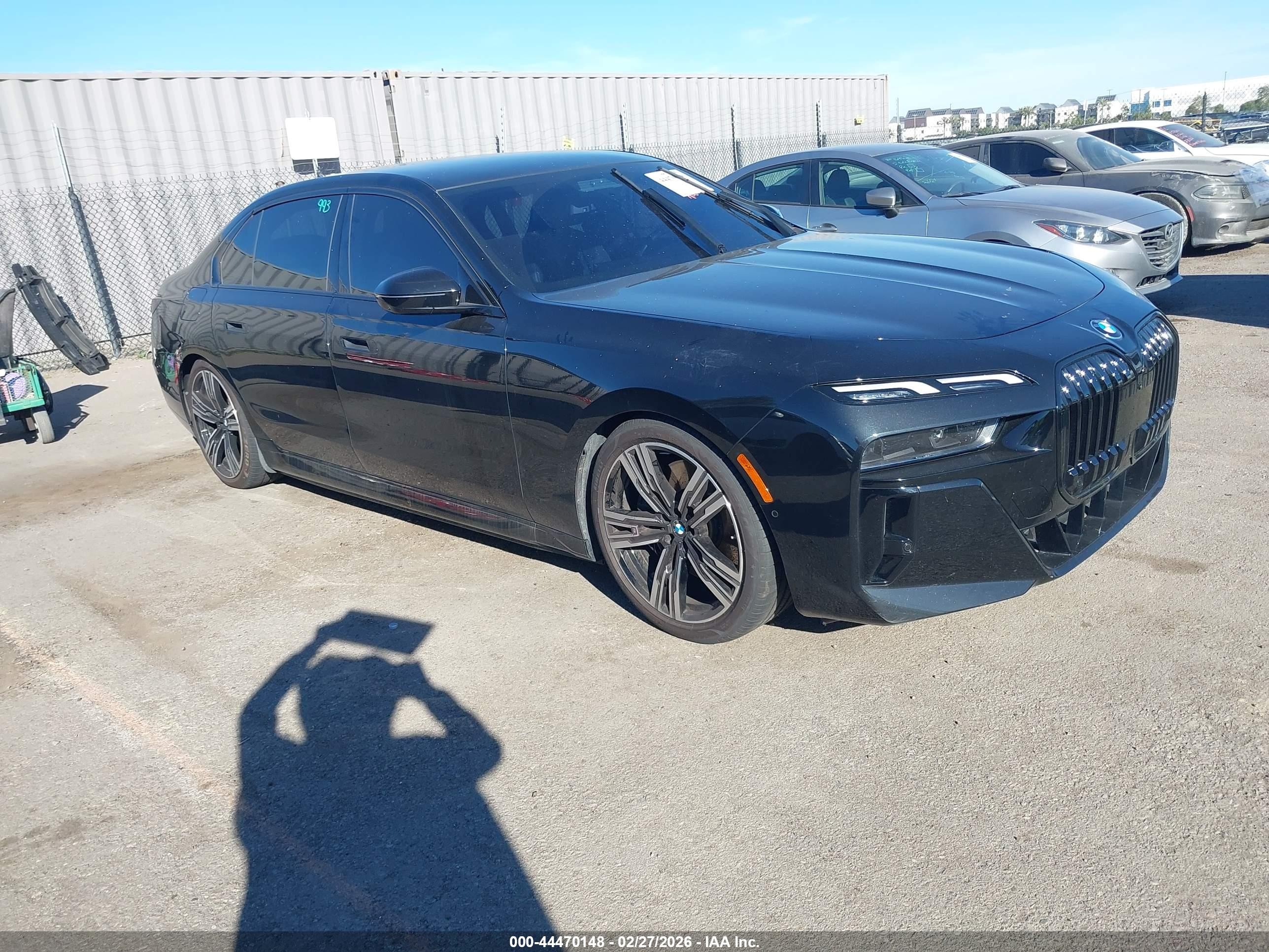 2024 BMW i7 xDrive60, VIN WBY53EJ02RCP22167 — Side
