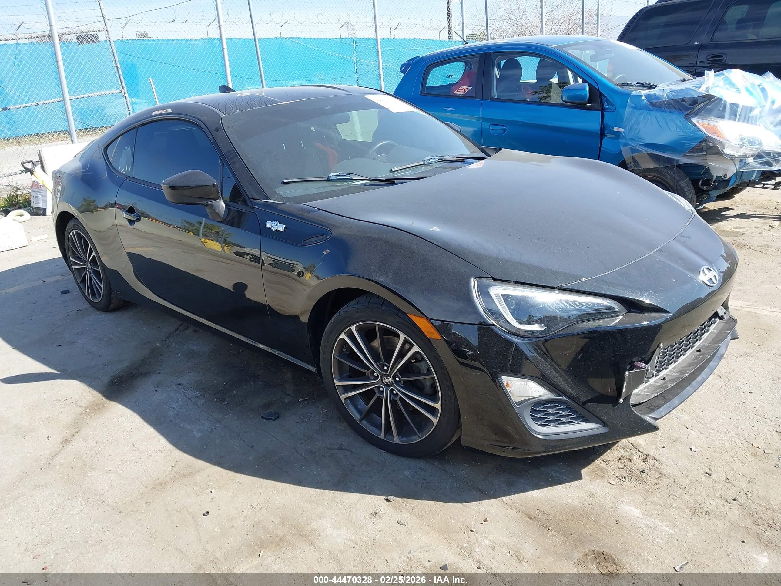 2016 Scion FR-S, VIN JF1ZNAA11G8704599 — Front end