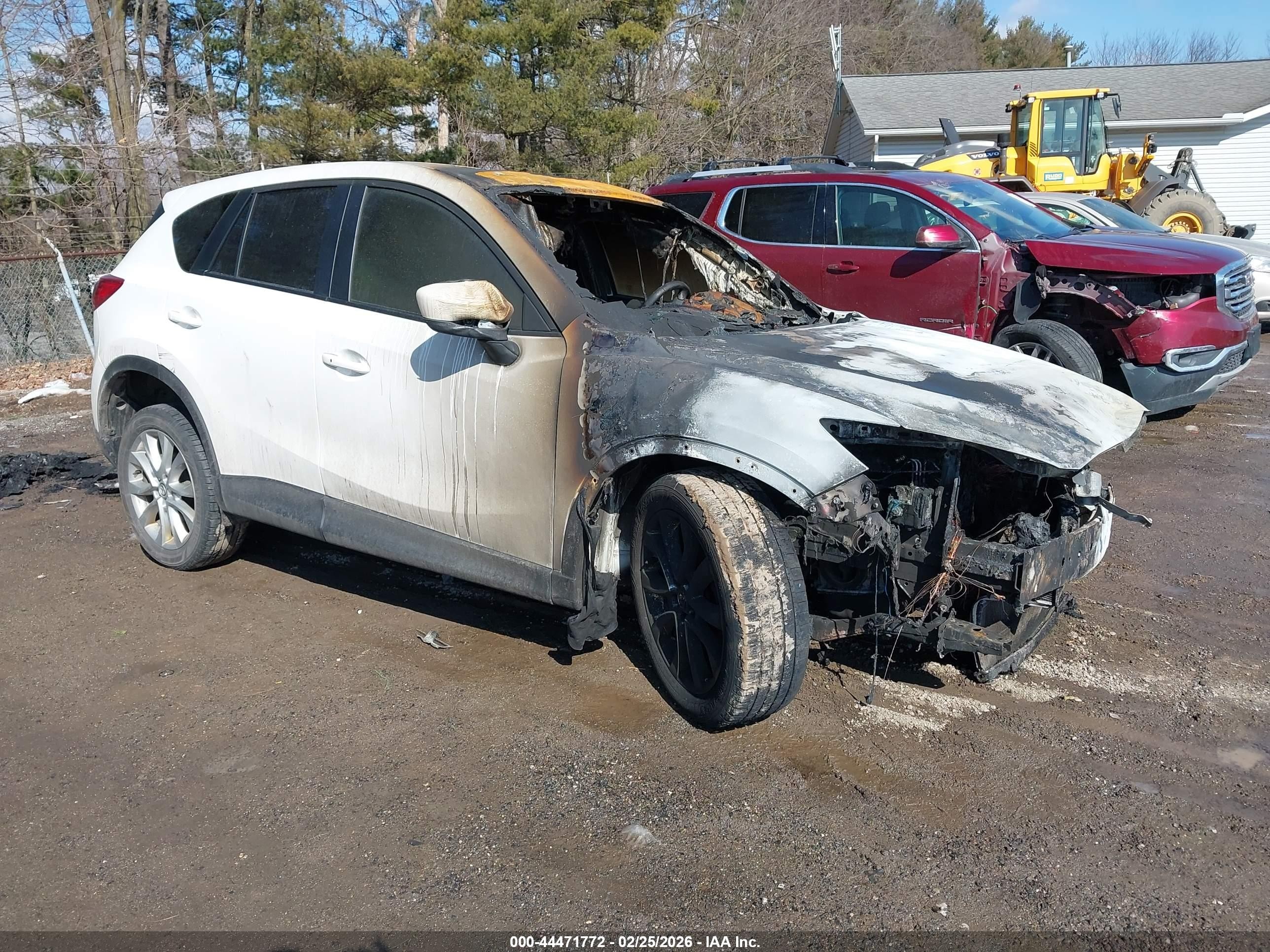 2014 Mazda CX-5 Grand Touring, VIN JM3KE4DYXE0426326 — Interior fire