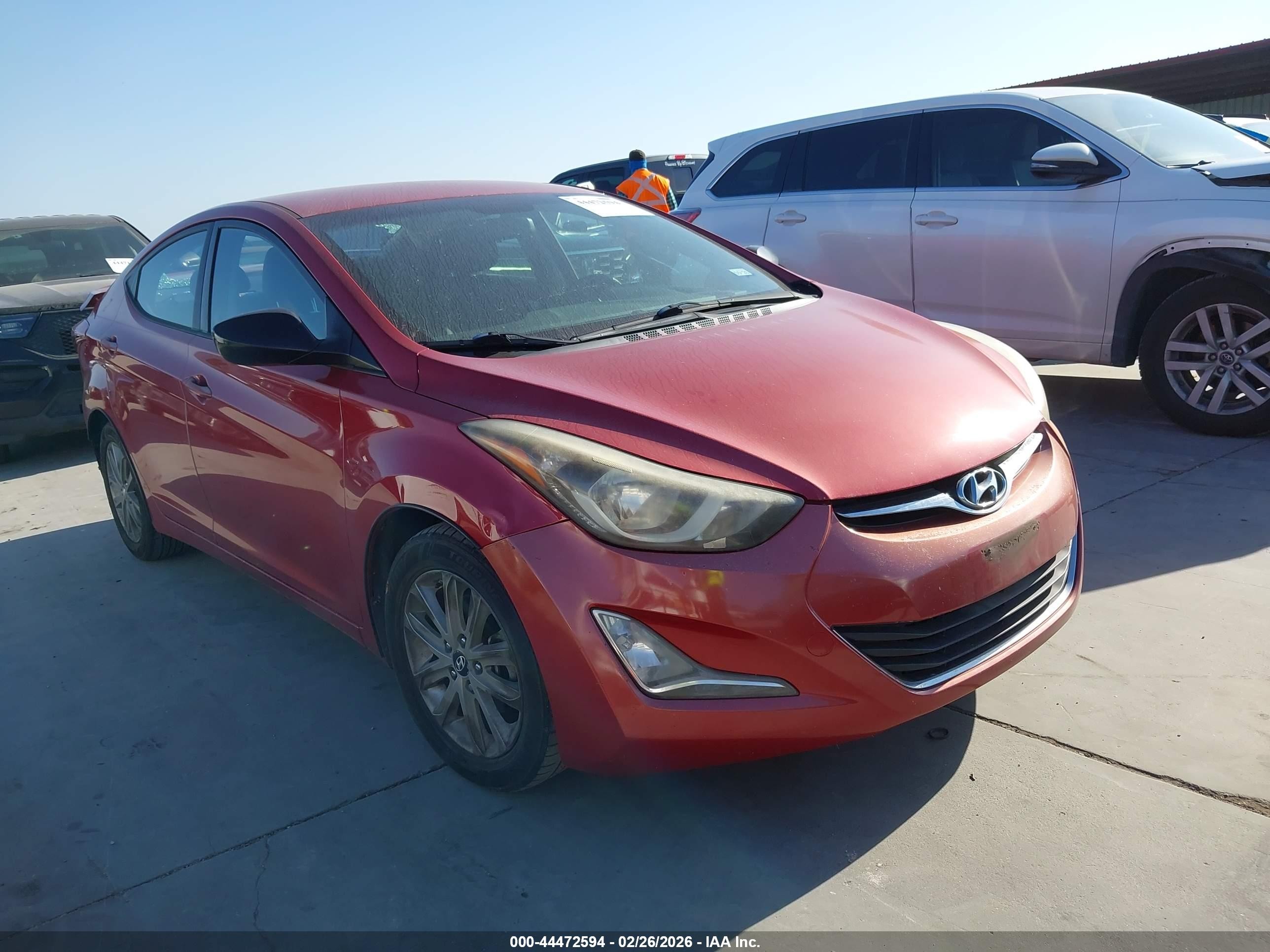 2014 Hyundai Elantra Limited, VIN KMHDH4AE9EU184295 — Rear end