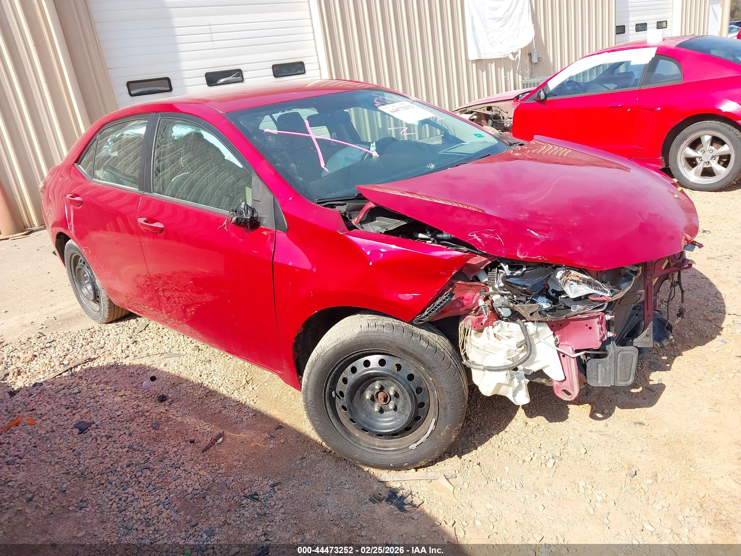 2015 Toyota Corolla LE, VIN 2T1BURHE5FC289974 — Front end