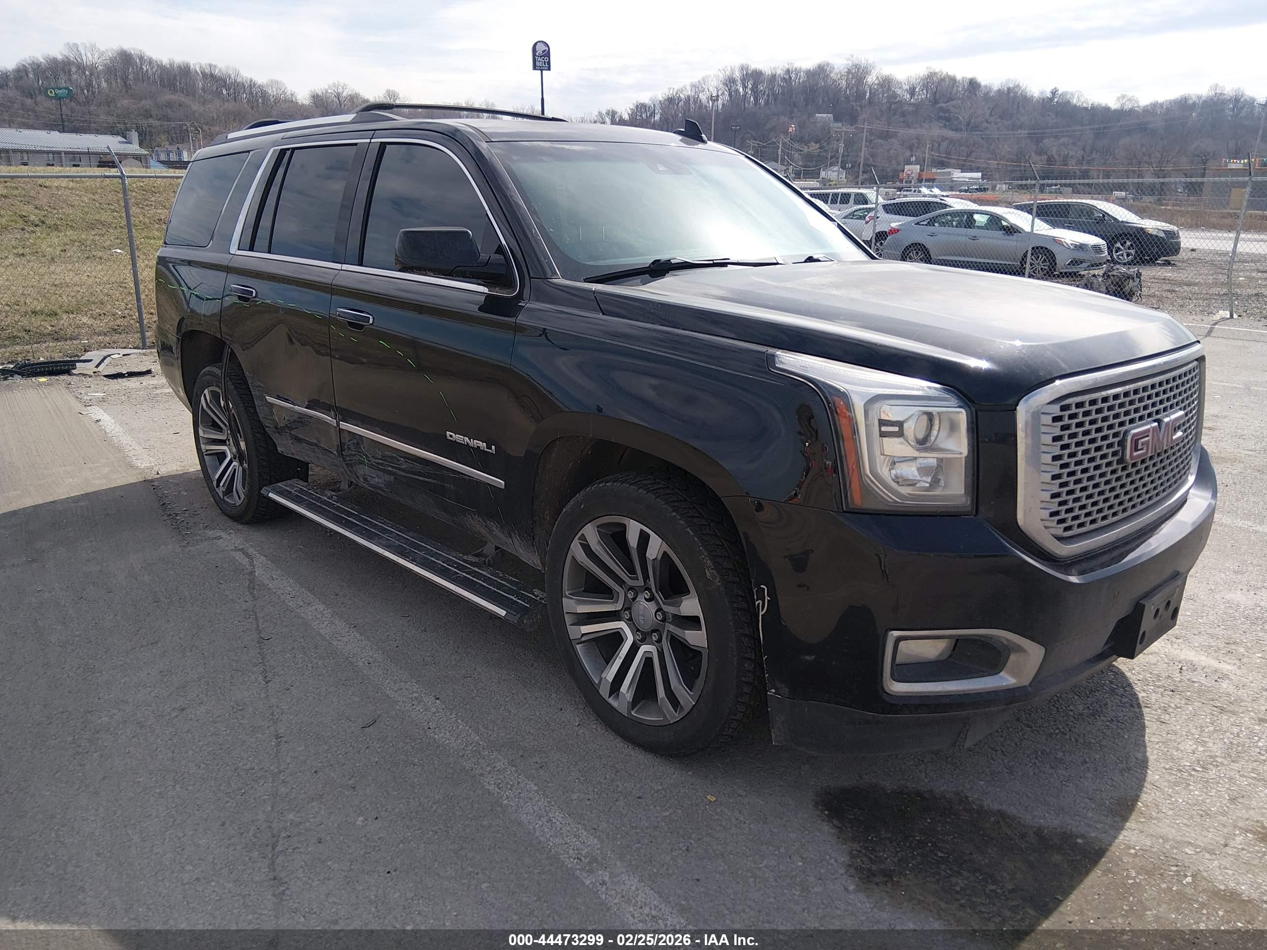2017 GMC Yukon Denali, VIN 1GKS2CKJ4HR338992 — Side