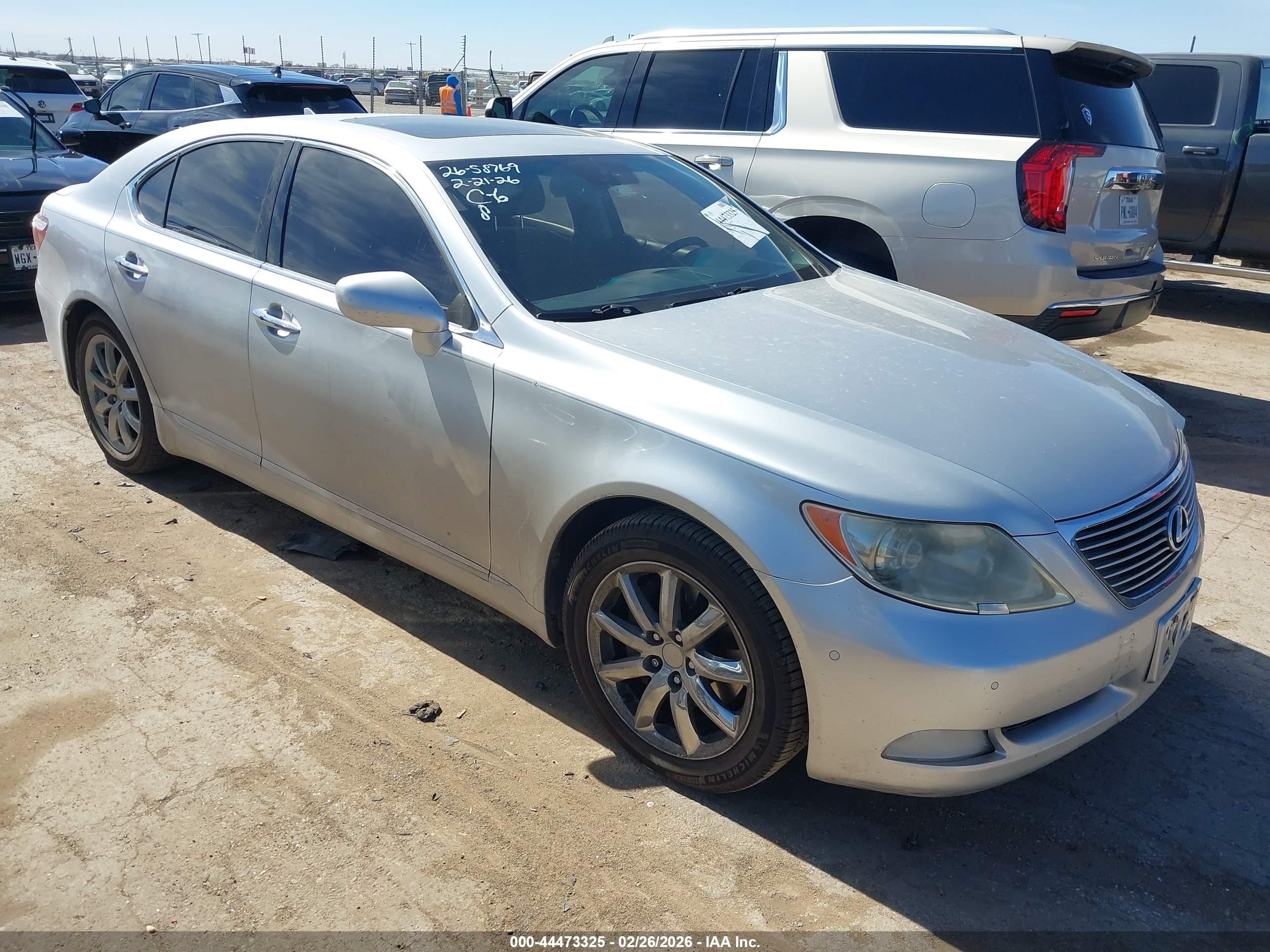 2009 Lexus LS 460, VIN JTHBL46F195088350 — Side