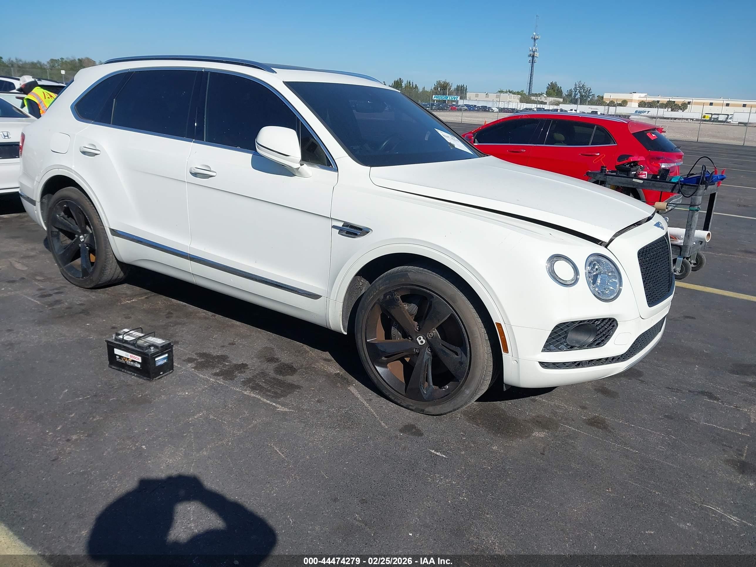 2018 Bentley Bentayga Signature, VIN SJAAC2ZV0JC018473 — Water / flood