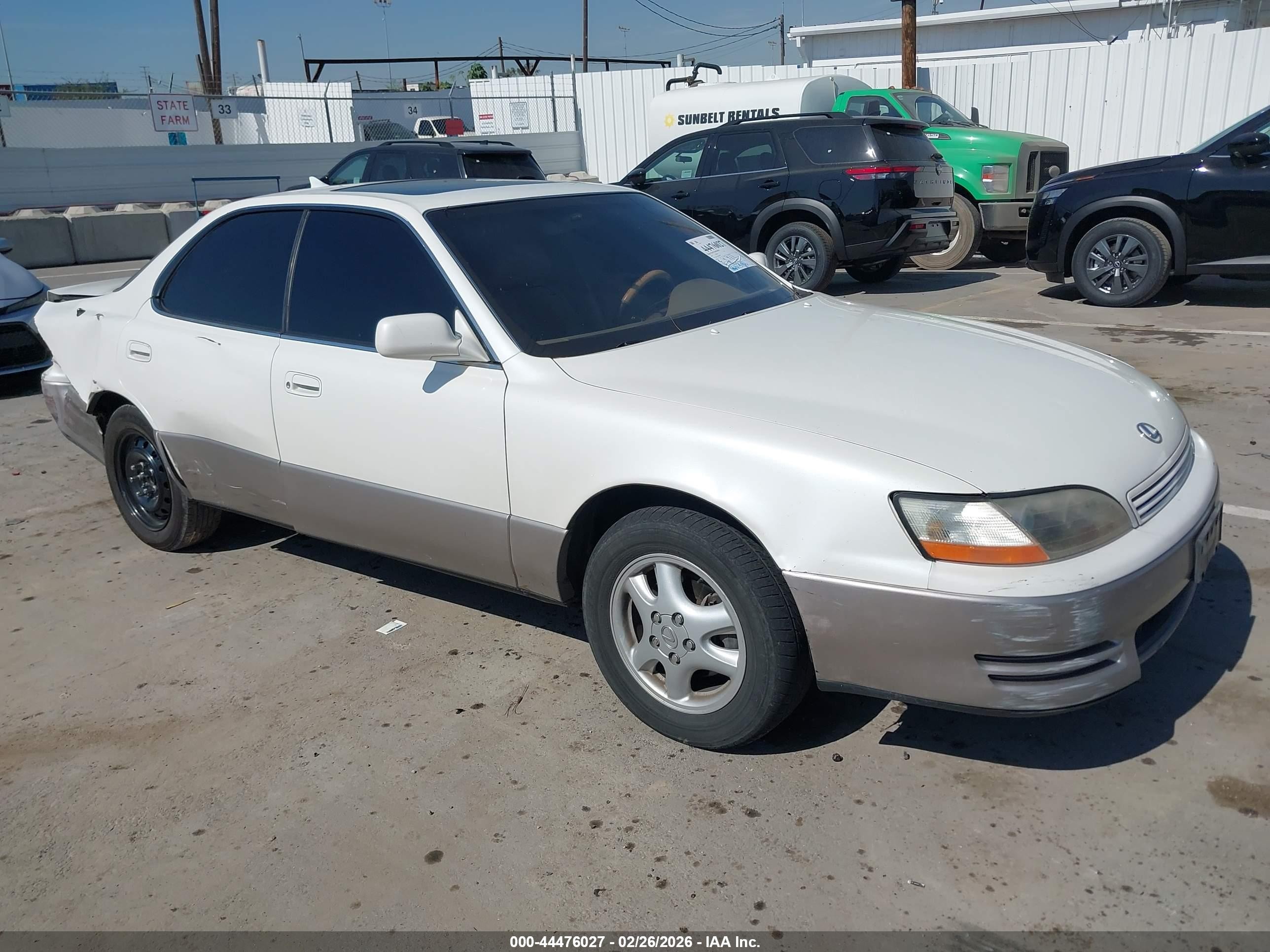 1995 Lexus ES 300, VIN JT8GK13T9S0084096 — All over