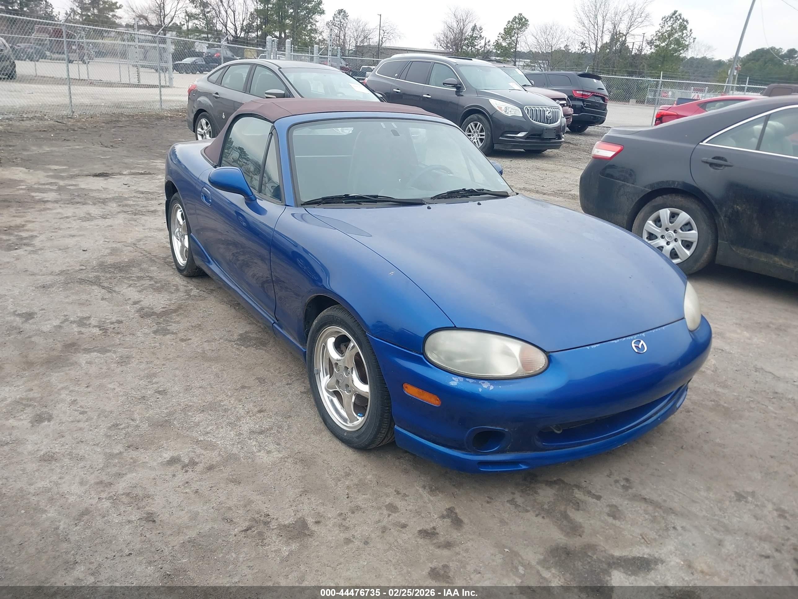 1999 Mazda MX-5 Miata, VIN JM1NB3538X0127612 — Front end