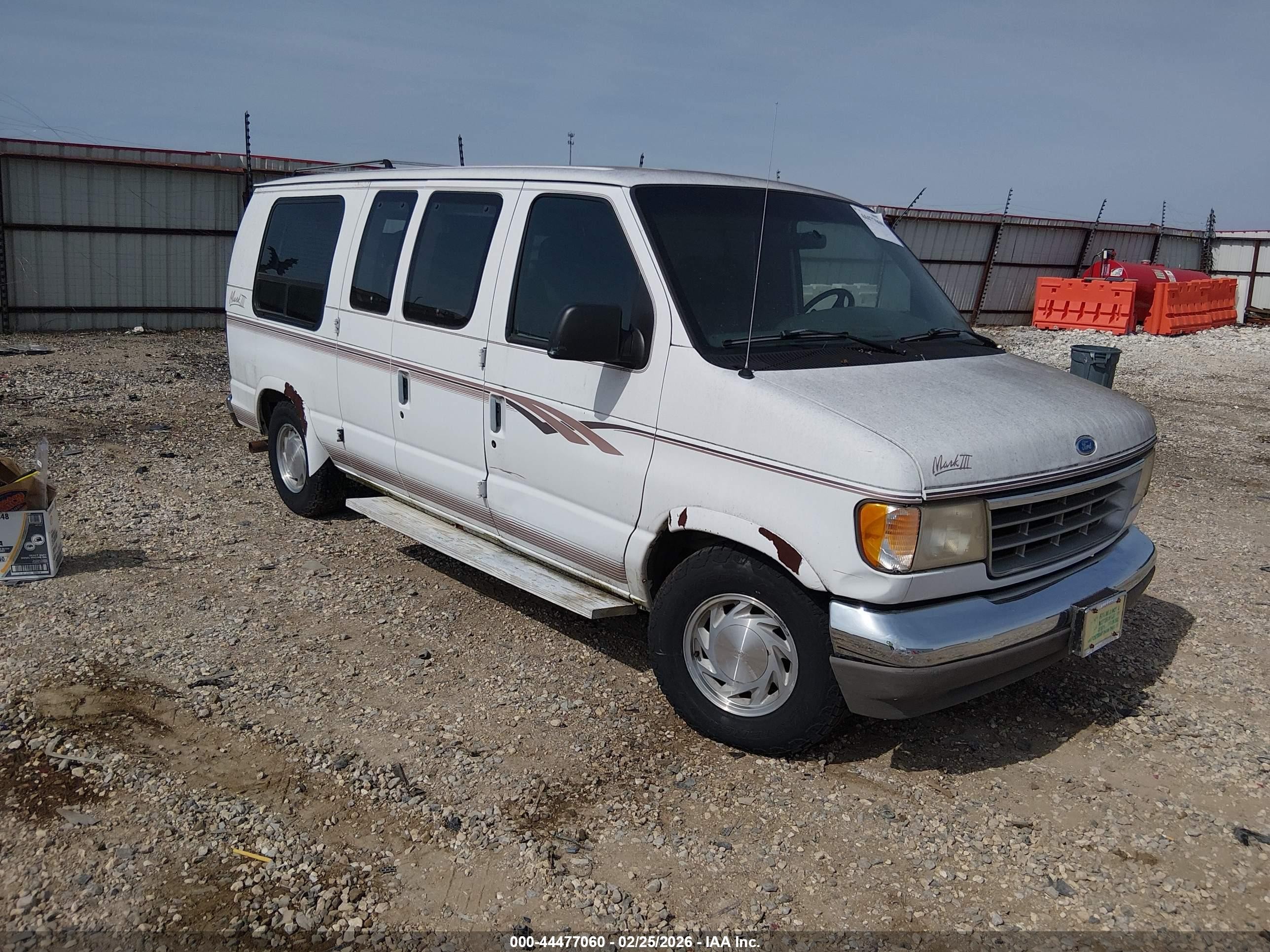1995 Ford Econoline Cargo, VIN 1FDEE14H1SHA86514 — Side