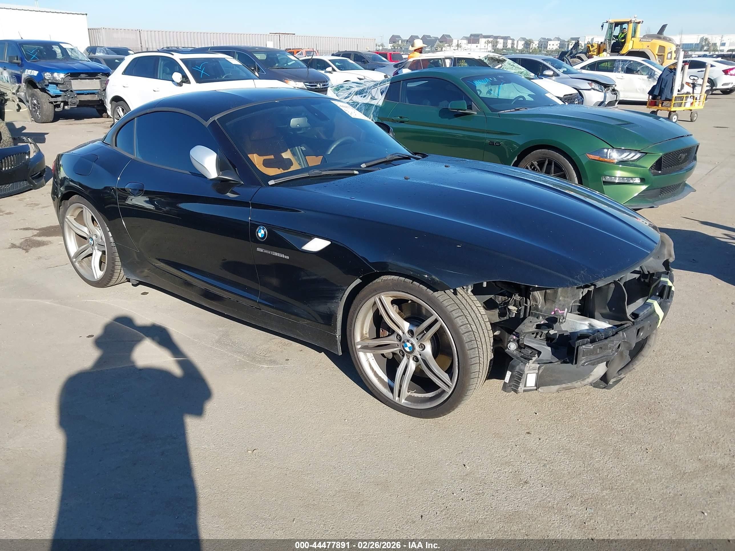 2012 BMW Z4 sDrive35is, VIN WBALM1C55CE633712 — Перед