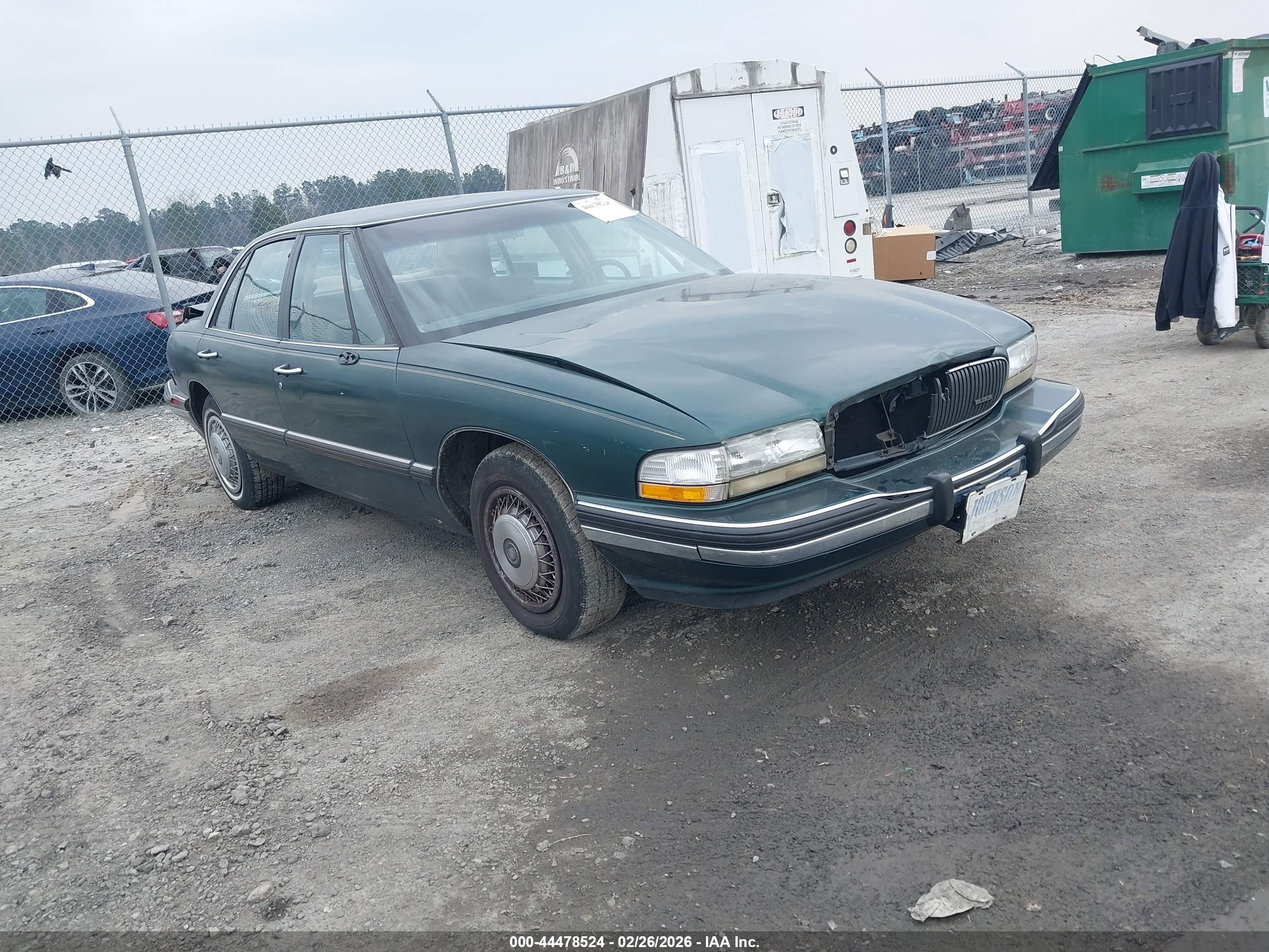 1993 Buick LeSabre 90th Anniversary Edition, VIN 1G4HP53L6PH491358 — Зад